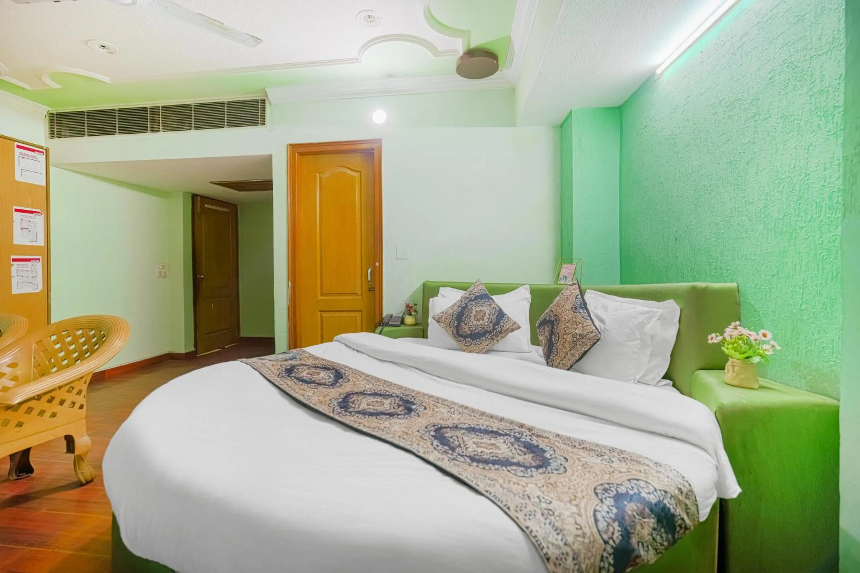 Bed in Hotel Abhi international