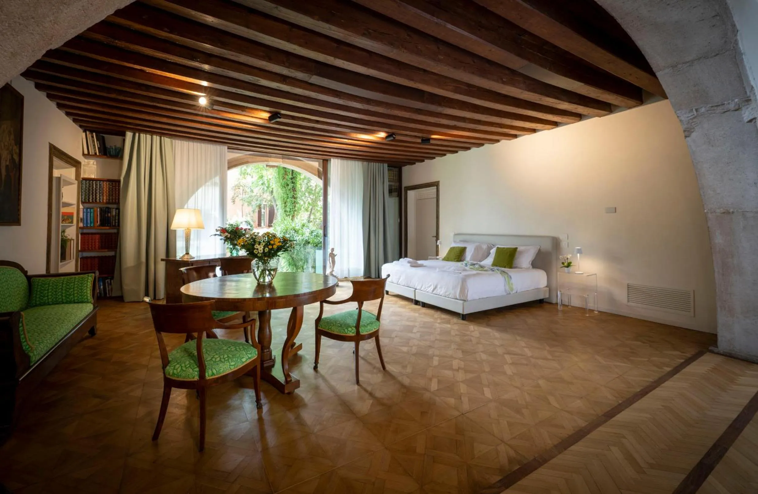 Bed in Mocenigo Grand Canal Luxury Suites