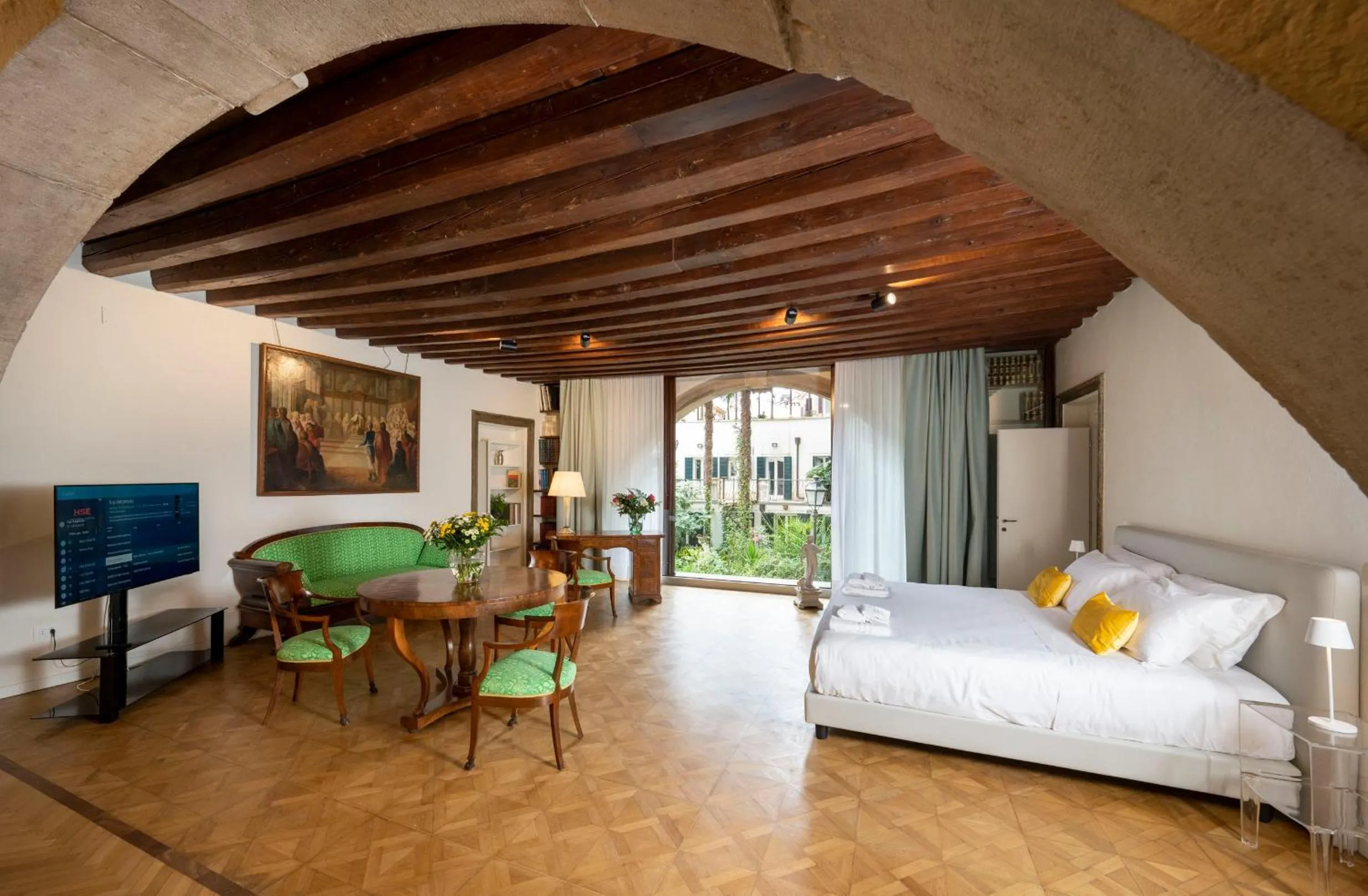 Bed in Mocenigo Grand Canal Luxury Suites