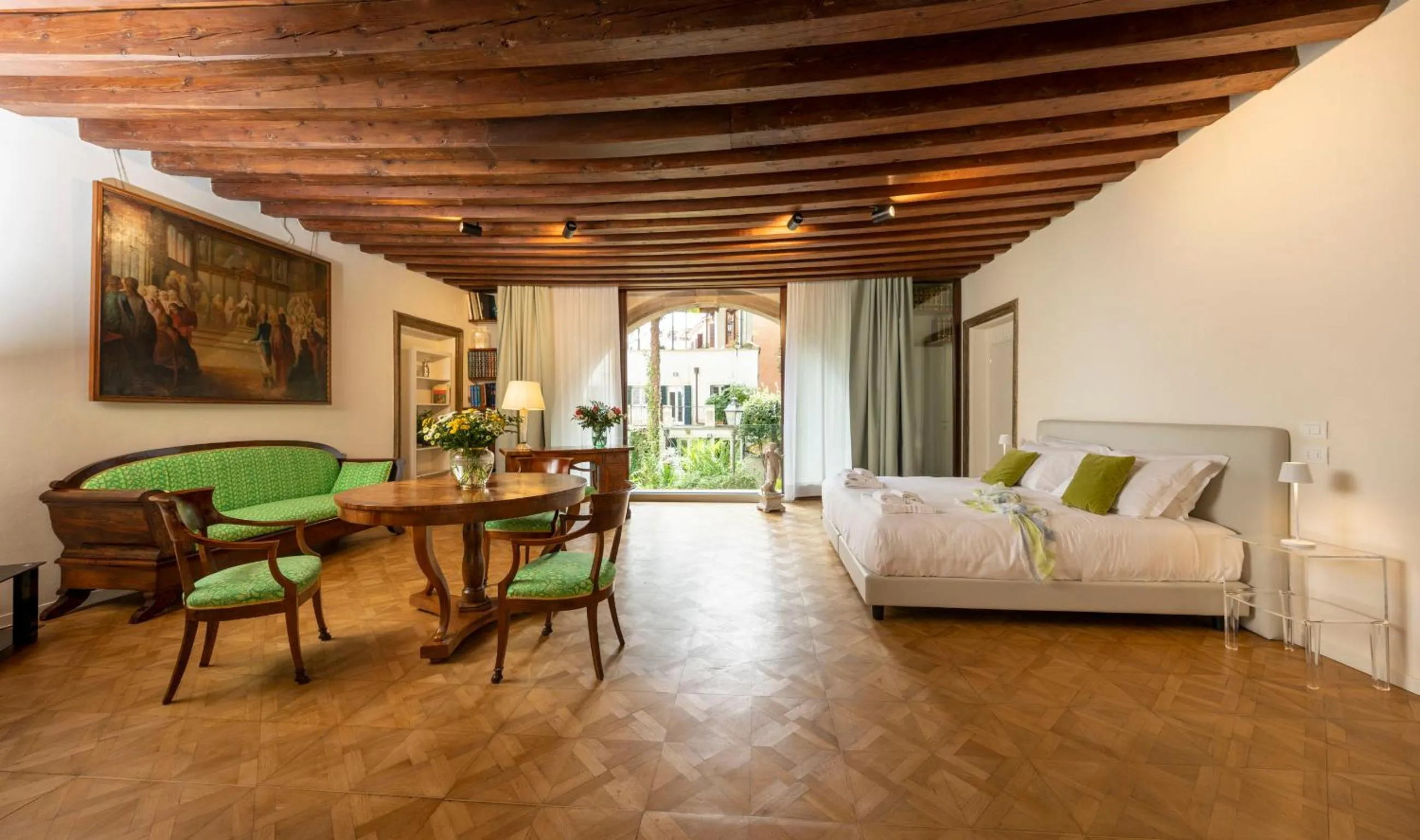 Bed in Mocenigo Grand Canal Luxury Suites