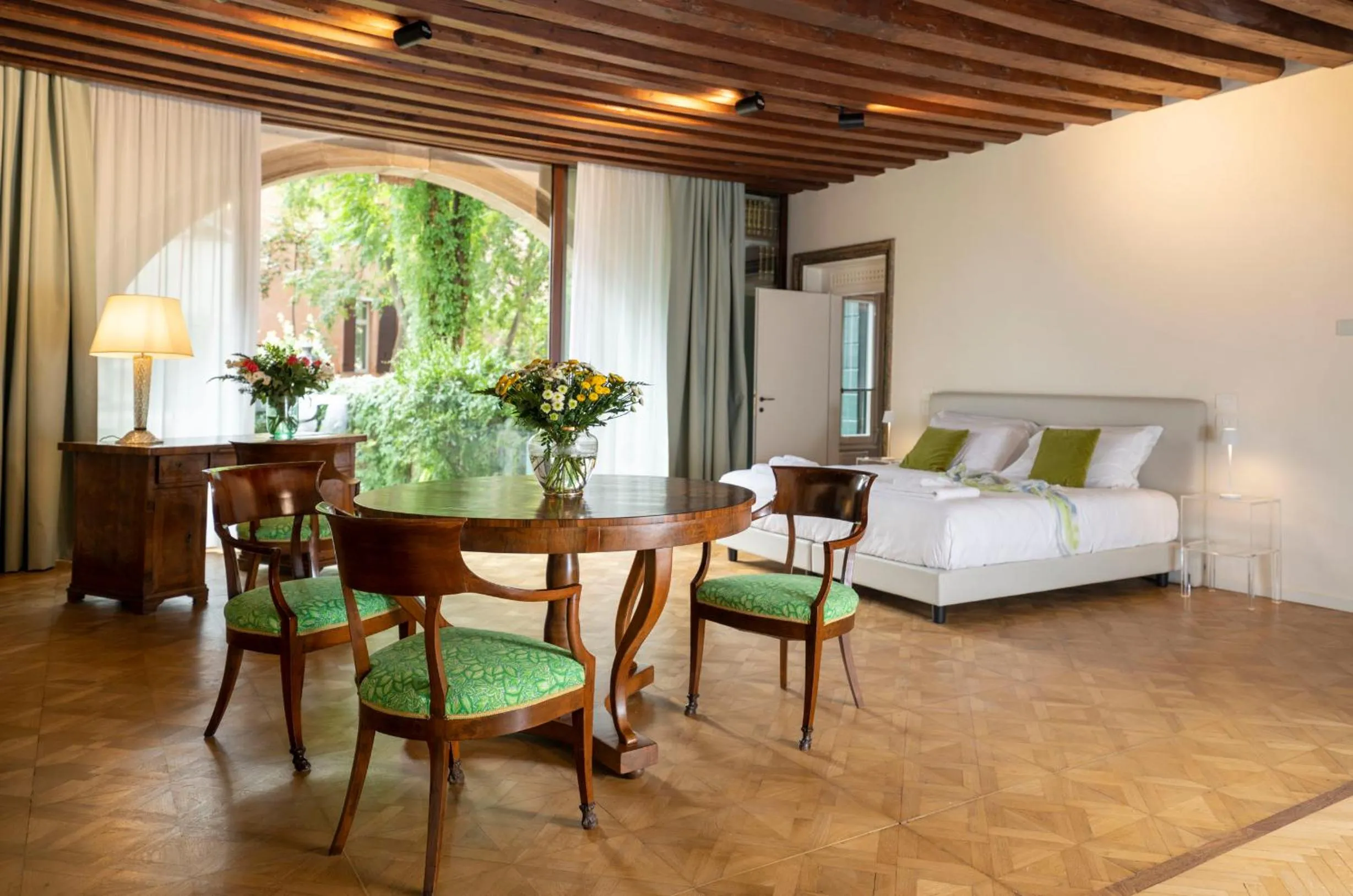 Bed in Mocenigo Grand Canal Luxury Suites