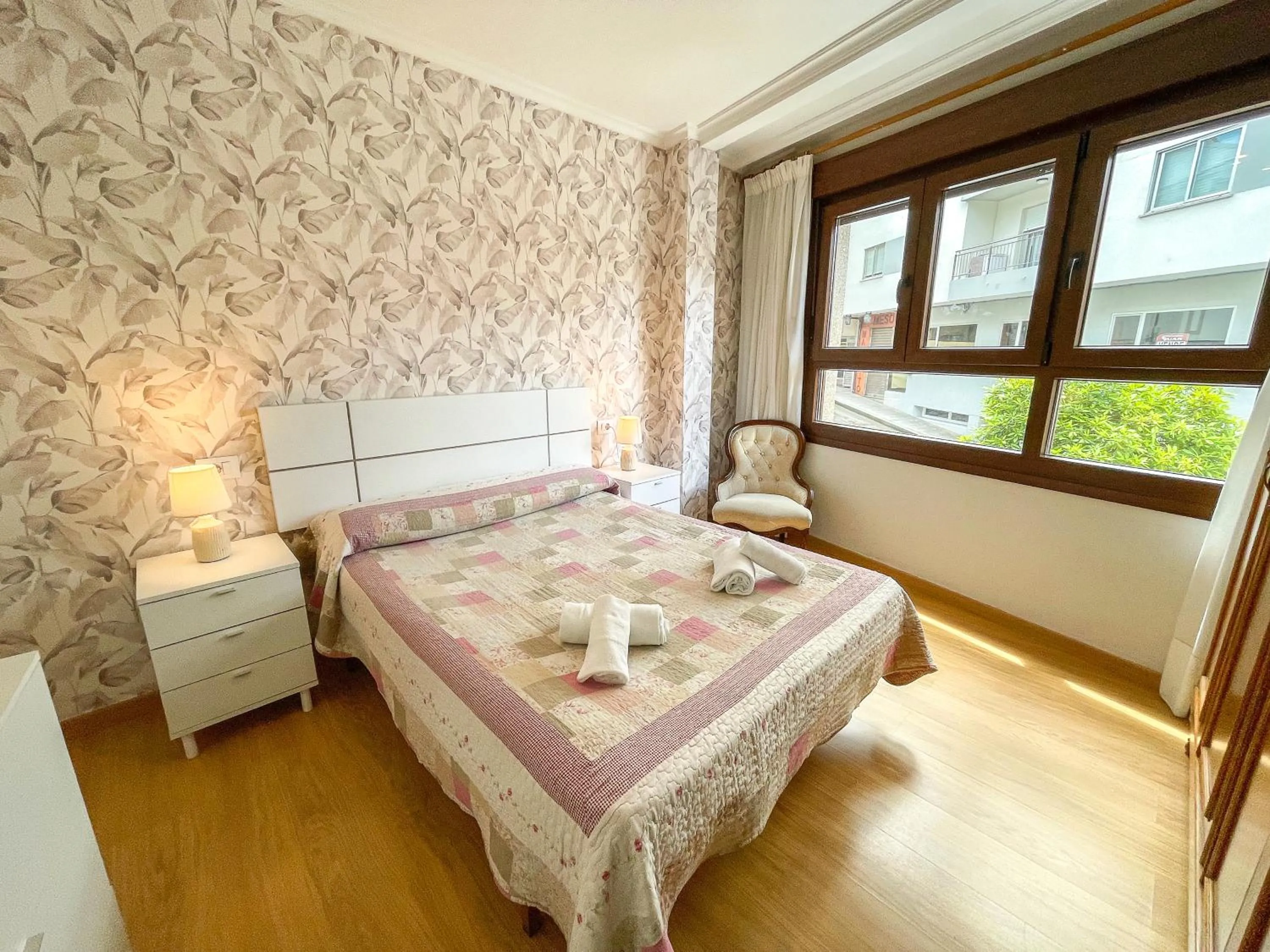Bedroom, Bed in Apartamentos Portonovo 3000