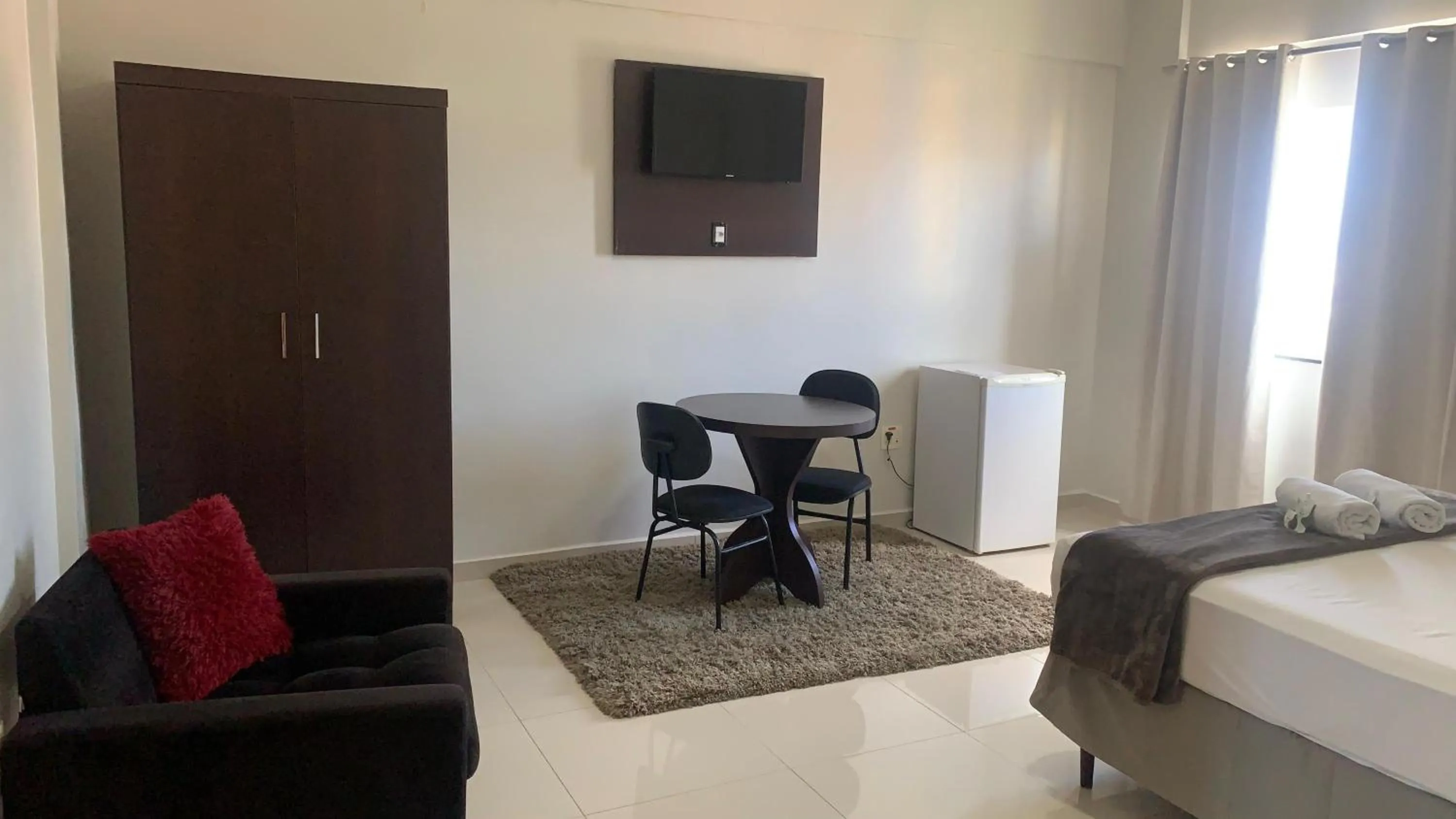 Bedroom, Bed in Atrium Express Hotels