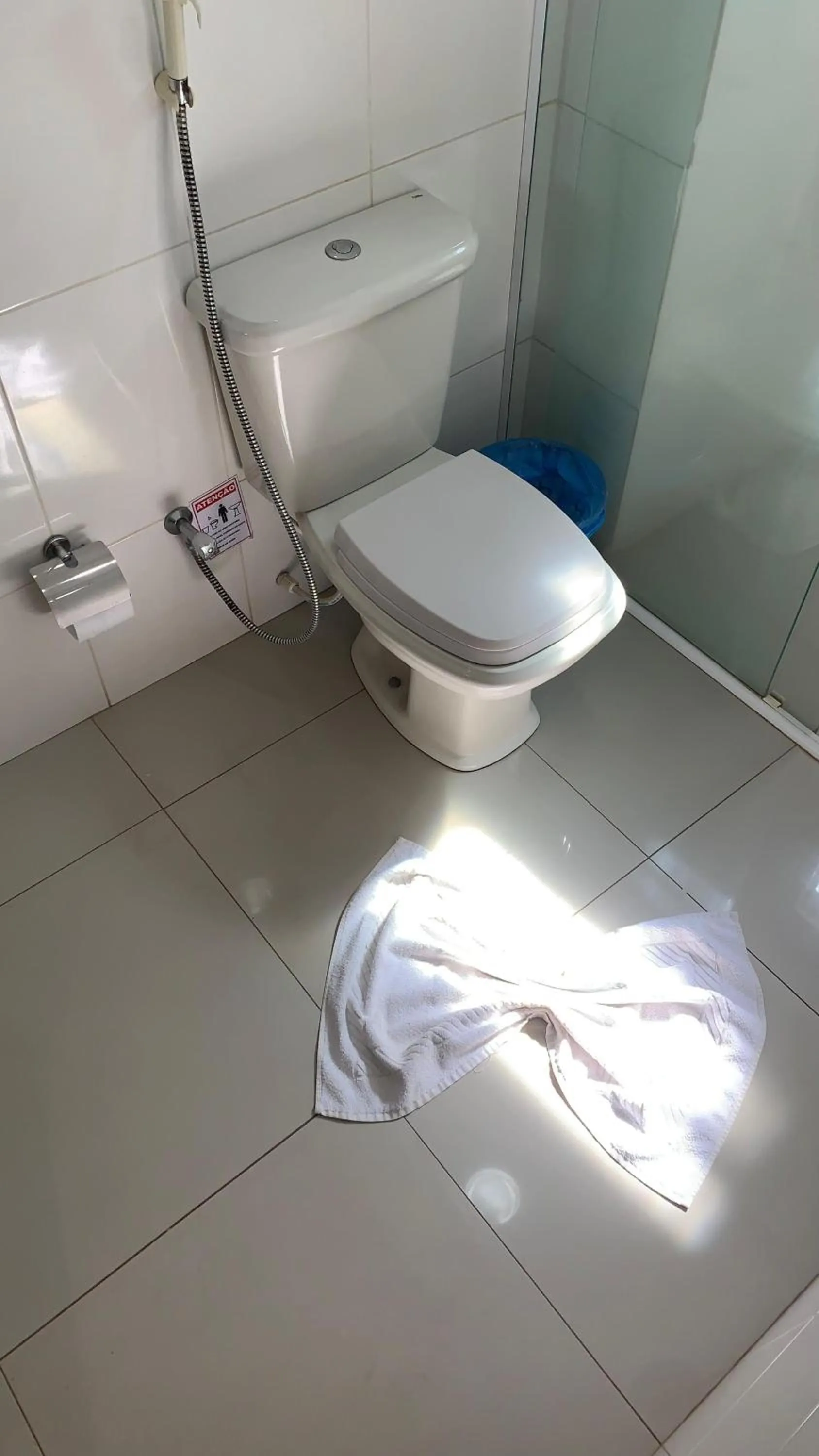 Bathroom in Atrium Express Hotels