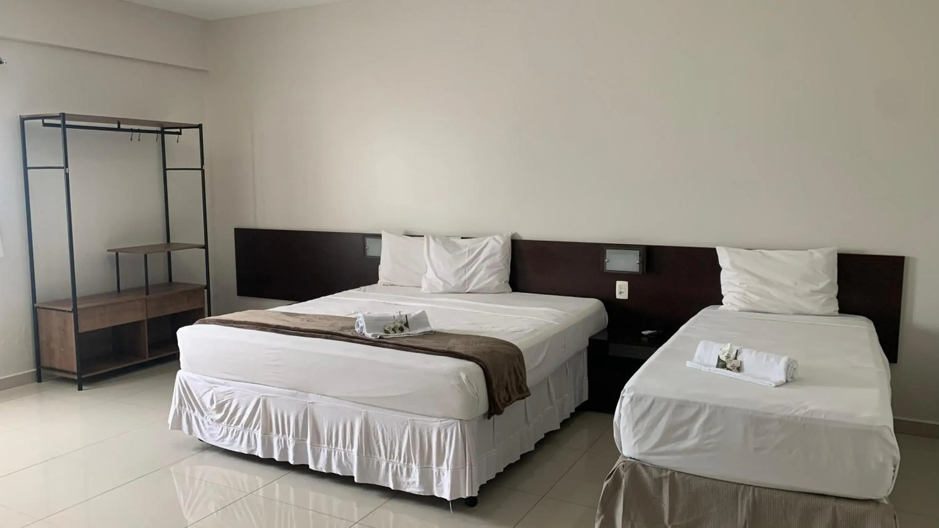 Double Room in Atrium Express Hotels Double Room in Atrium Express Hotels