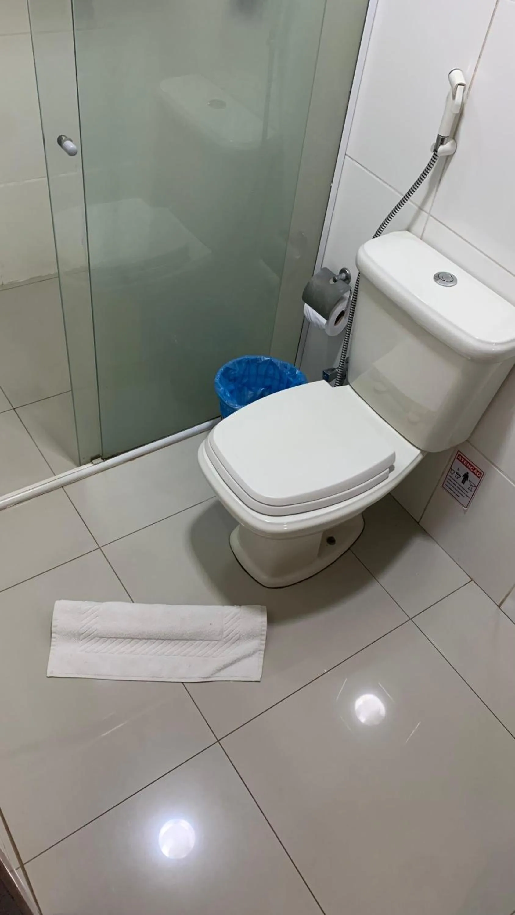 Bathroom in Atrium Express Hotels