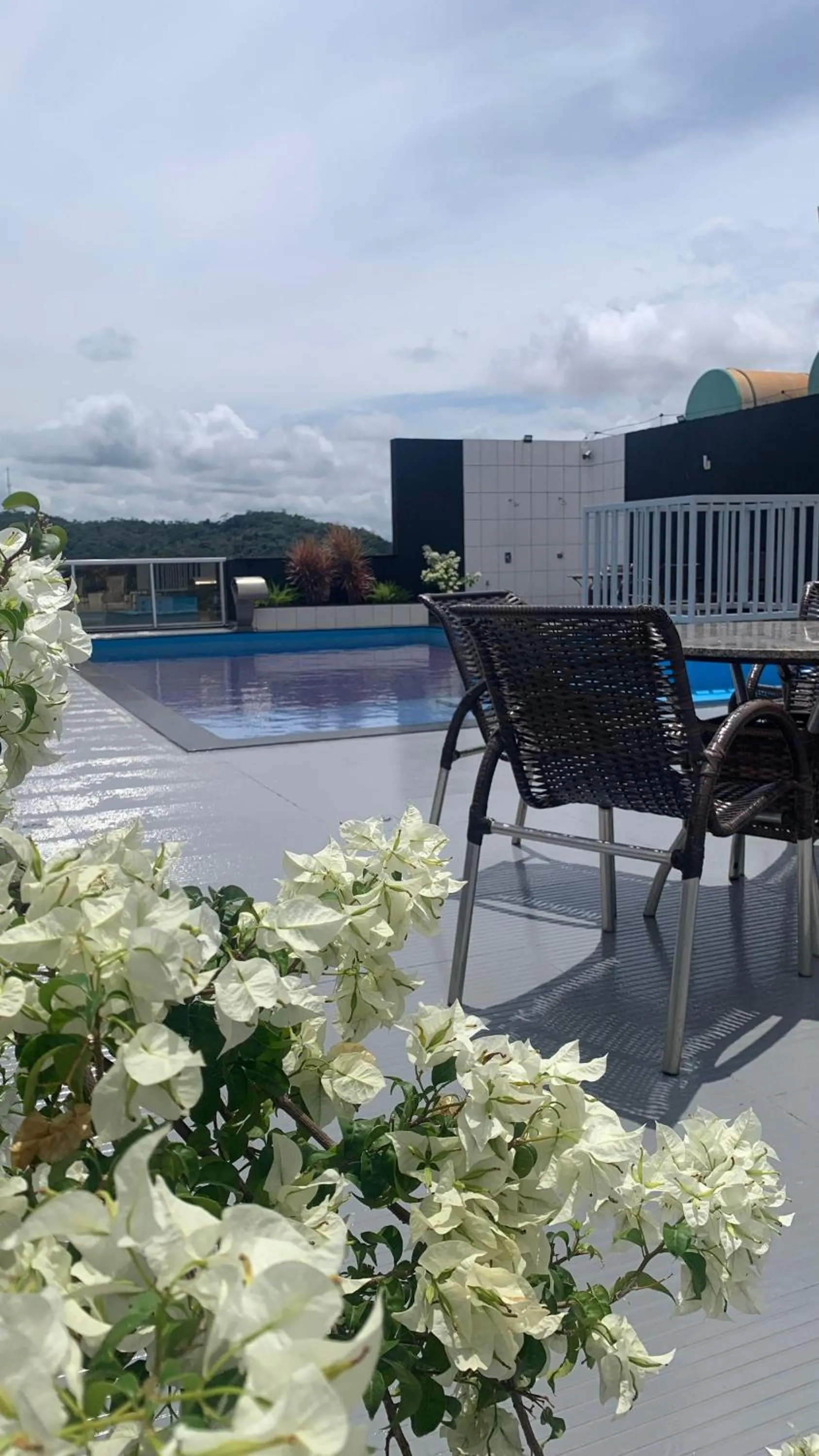 Swimming pool in Atrium Express Hotels