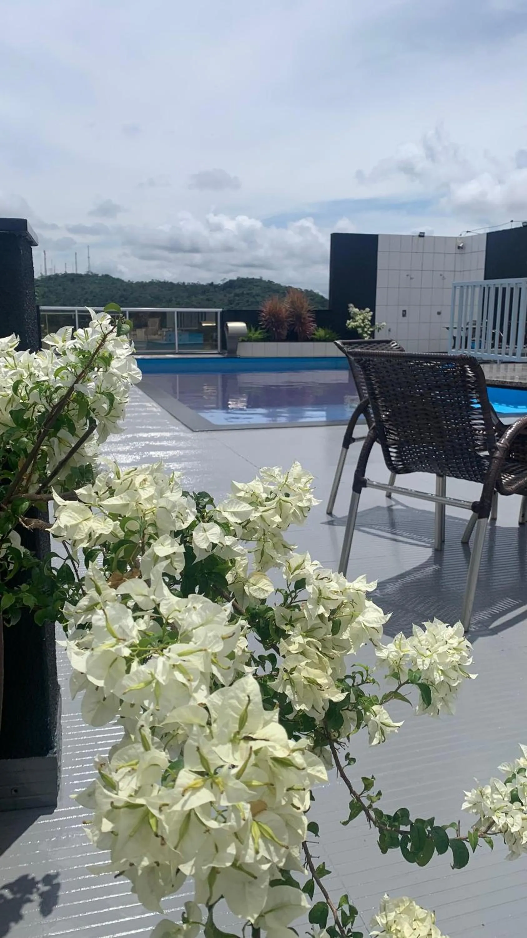 Swimming pool in Atrium Express Hotels
