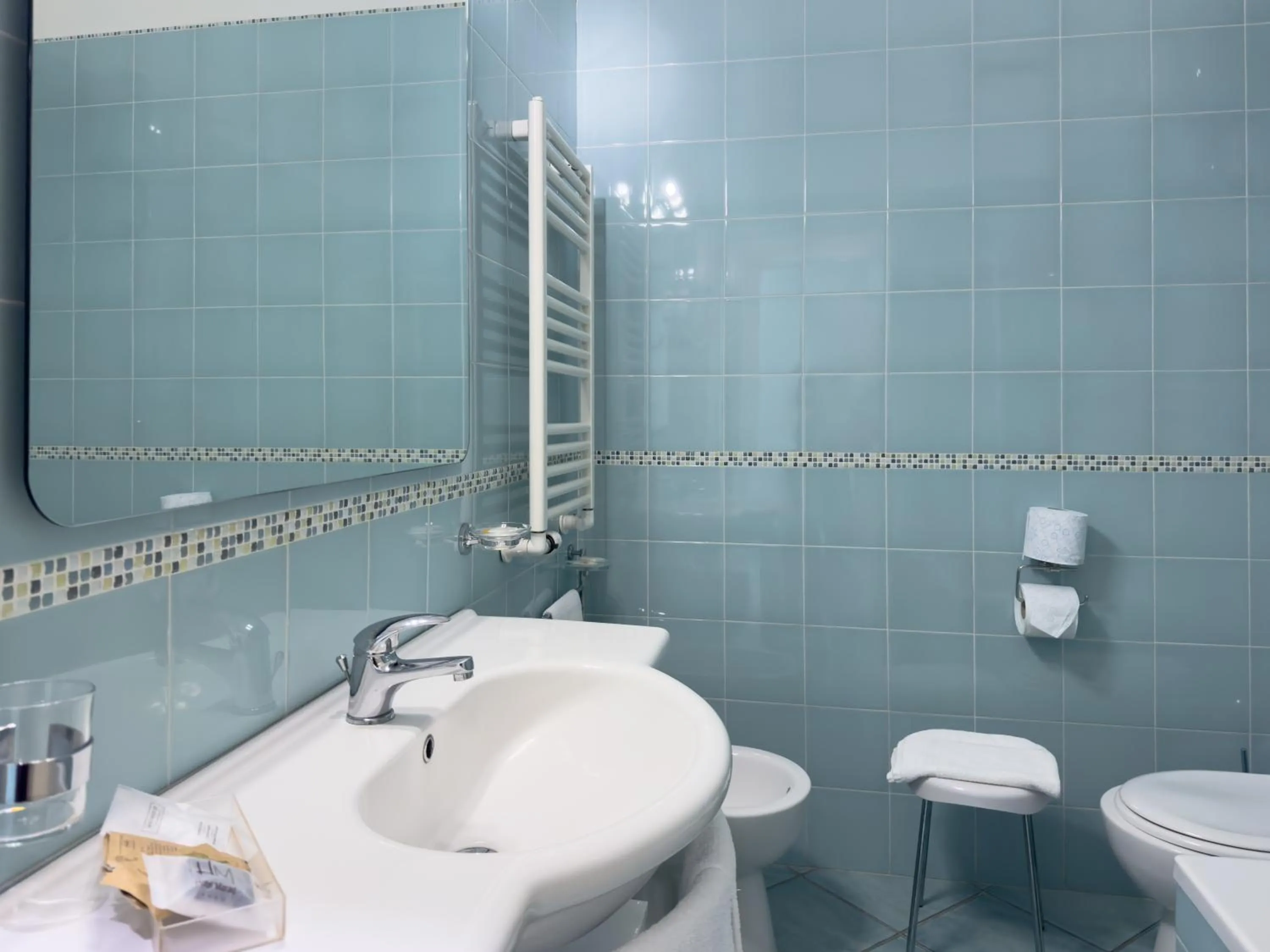 Shower in Hotel Marad