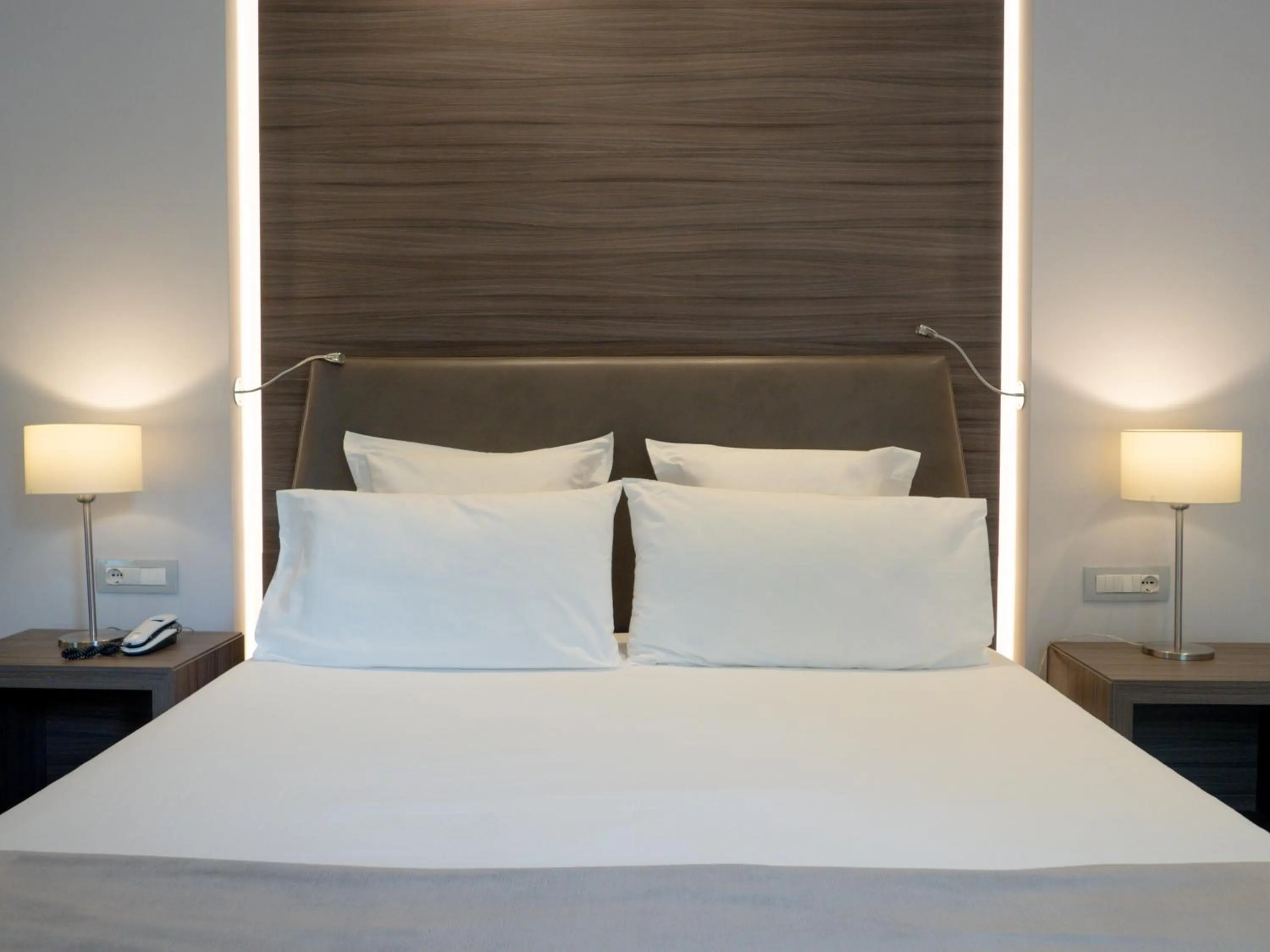 Photo of the whole room, Bed in Hotel Marad