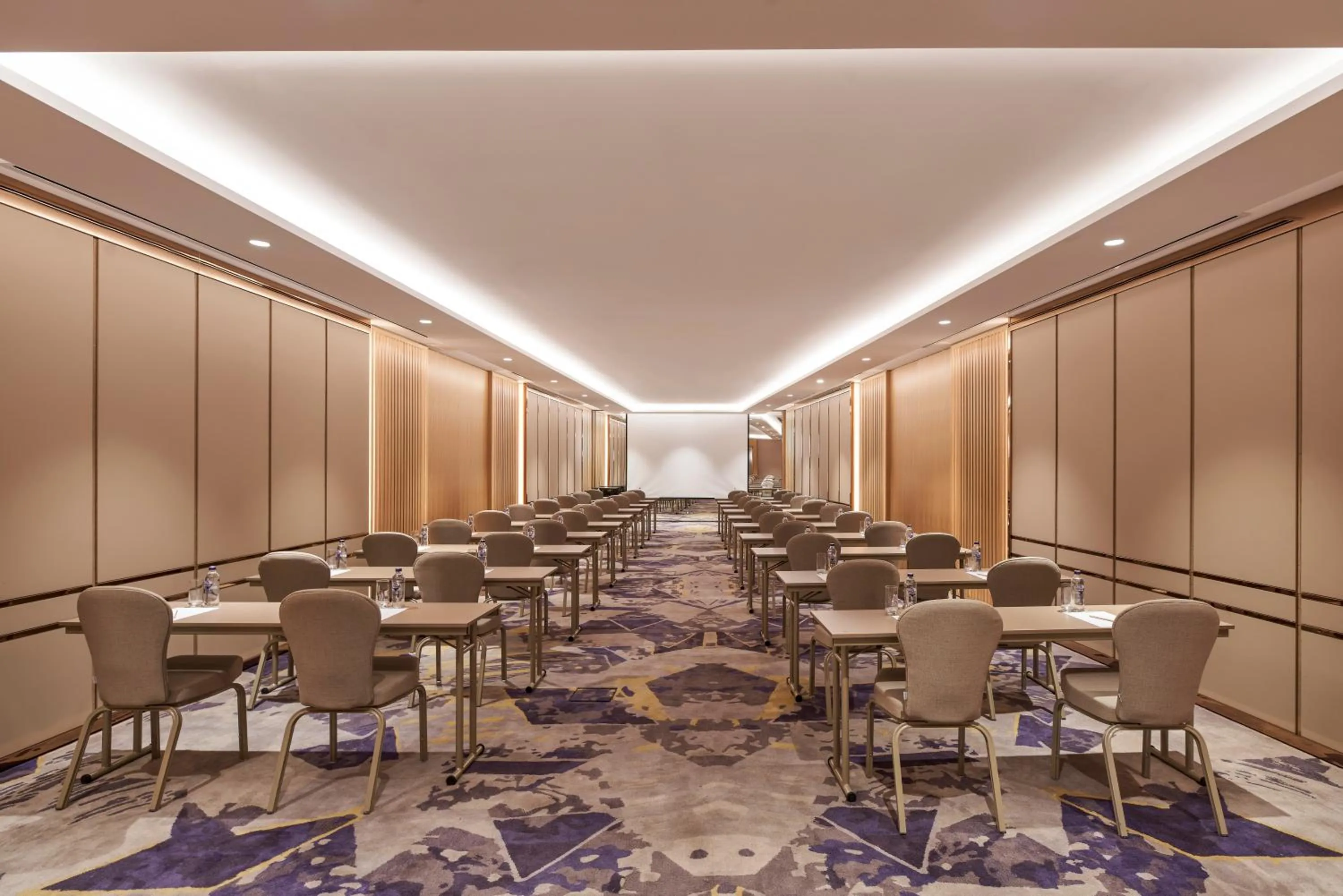 Meeting/conference room in Mövenpick Hotel Istanbul Bosphorus