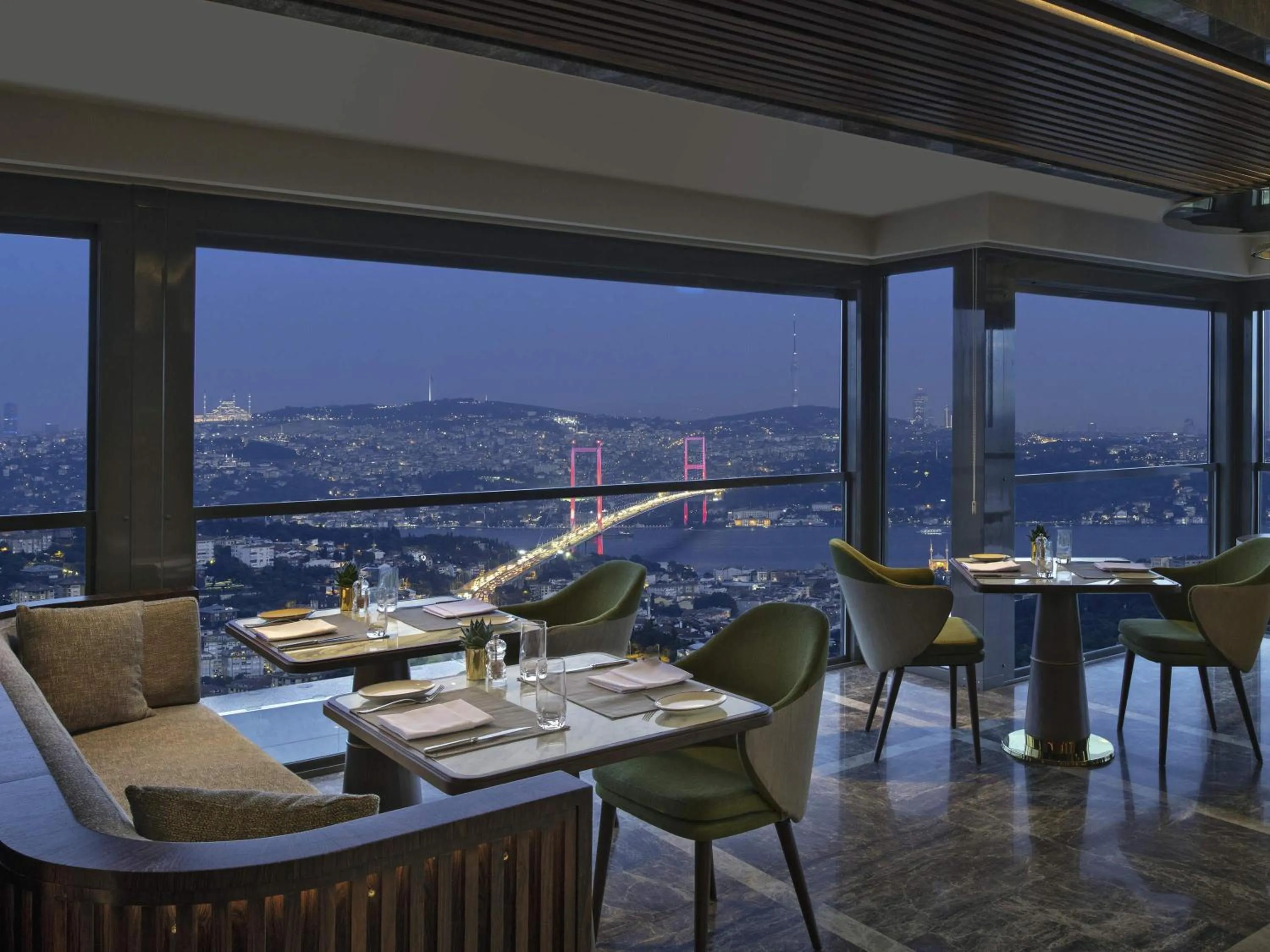 Restaurant/places to eat in Mövenpick Hotel Istanbul Bosphorus