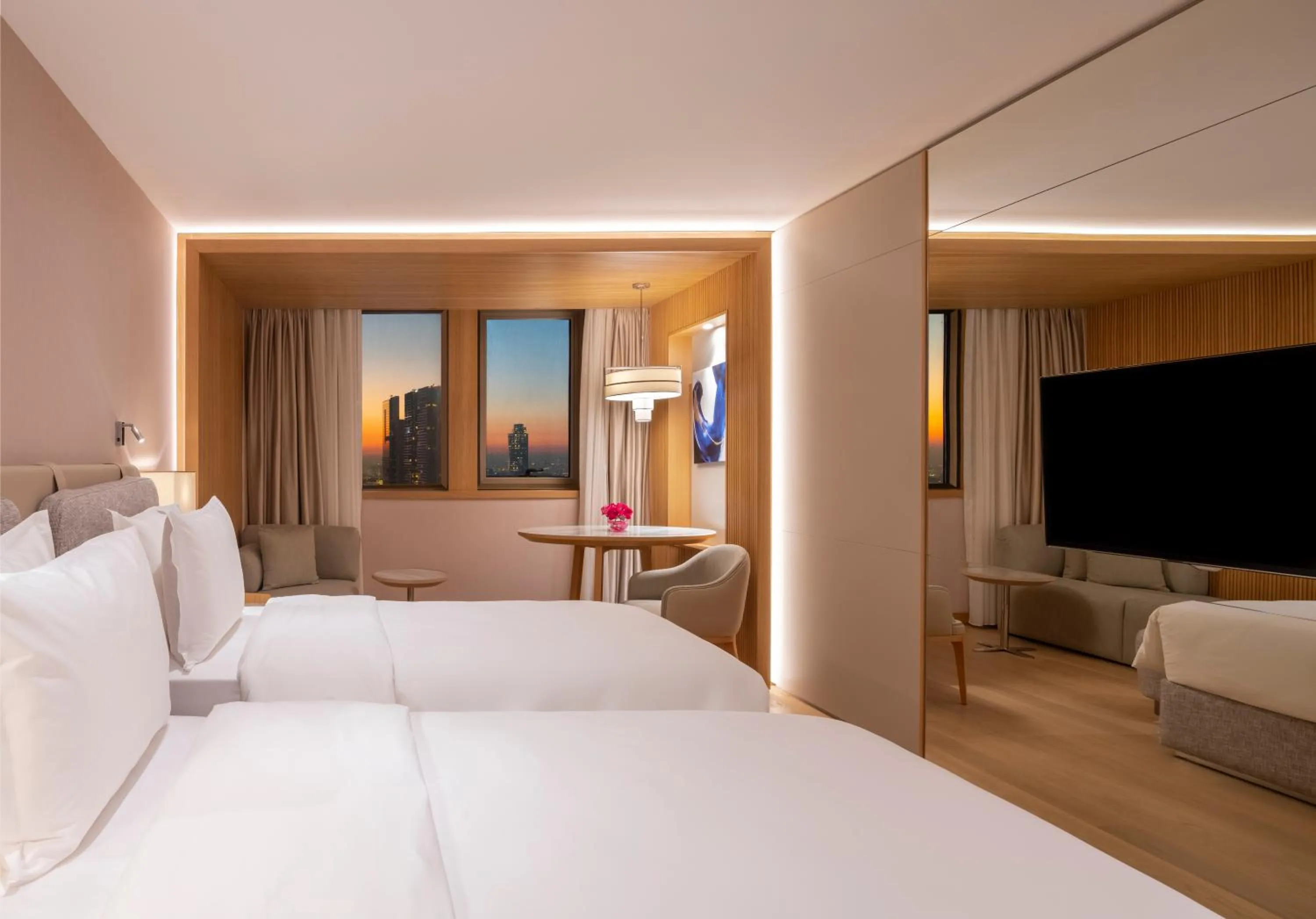 Photo of the whole room, Bed in Mövenpick Hotel Istanbul Bosphorus