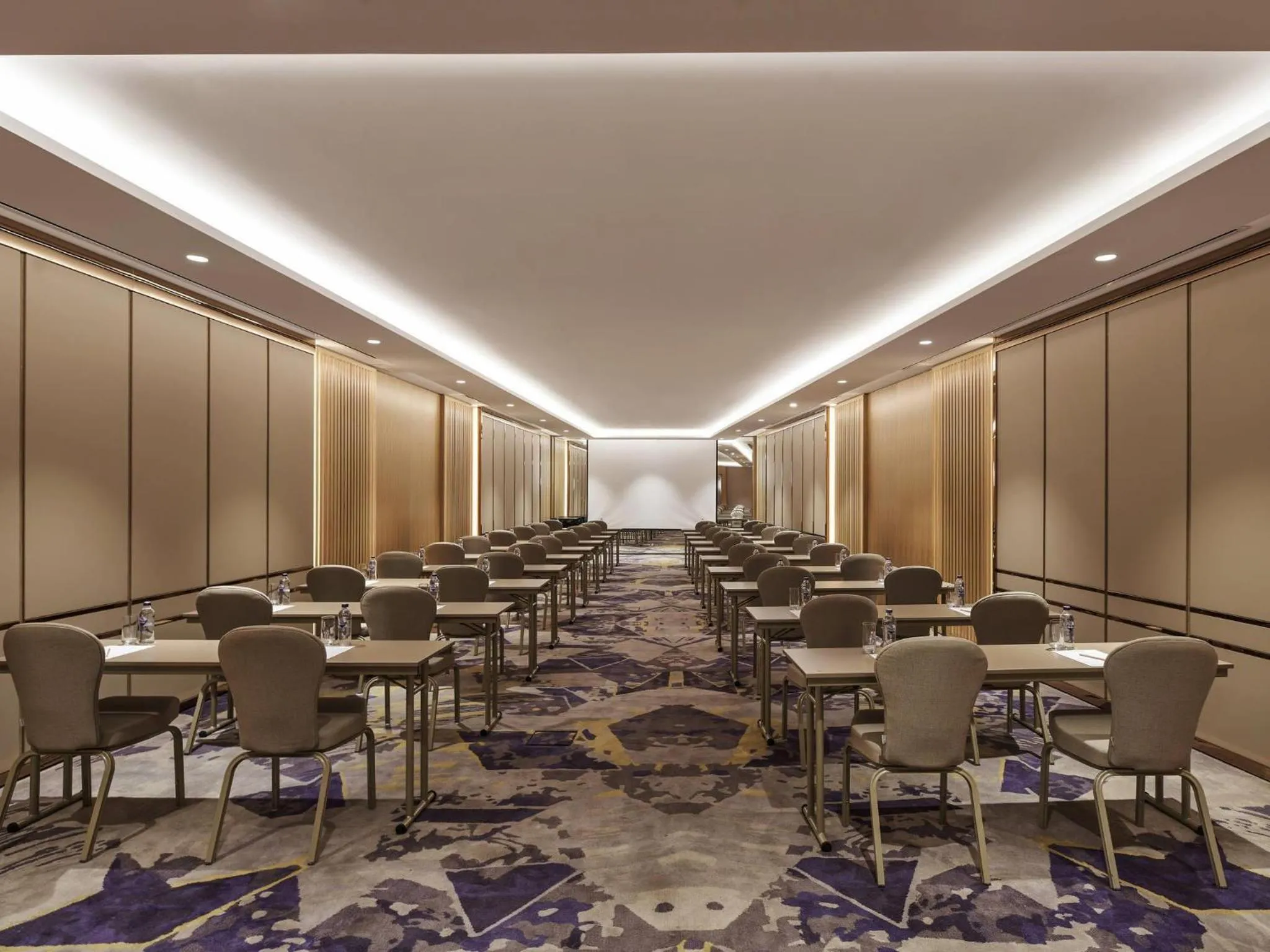 Meeting/conference room in Mövenpick Hotel Istanbul Bosphorus