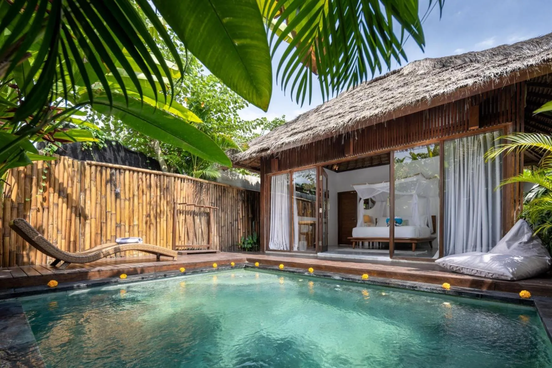 Toilet in Villa Markisa Echo Beach