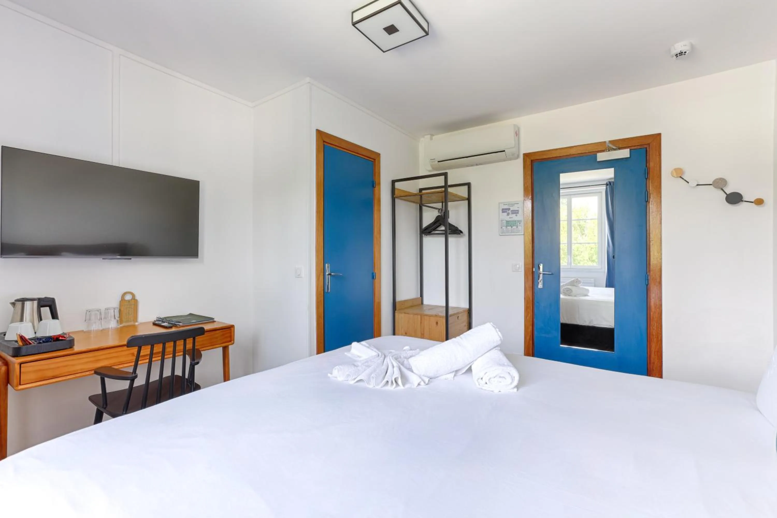 Bedroom, Bed in La Coudraie - Proche de Disneyland