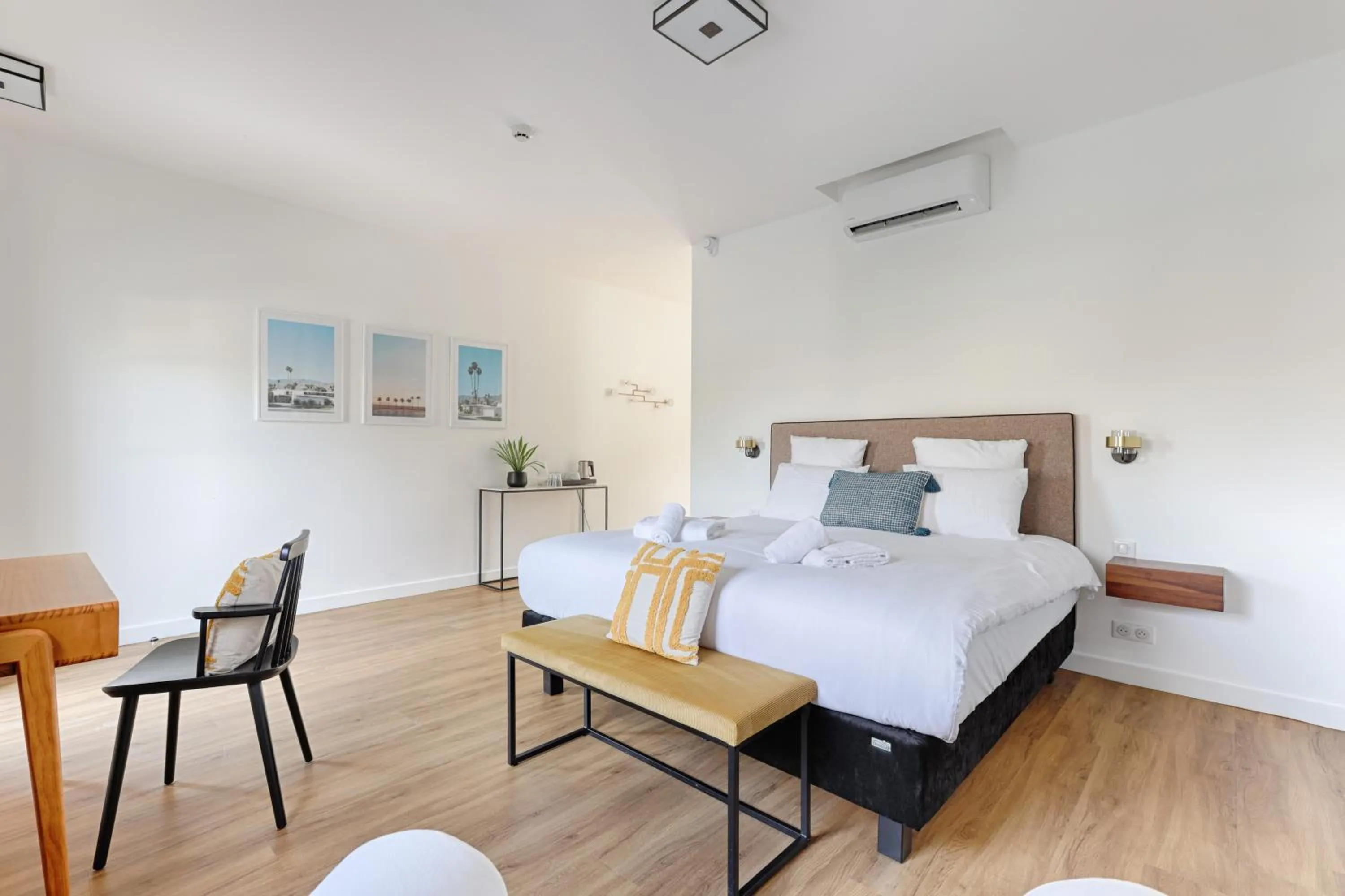 Bedroom, Bed in La Coudraie - Proche de Disneyland