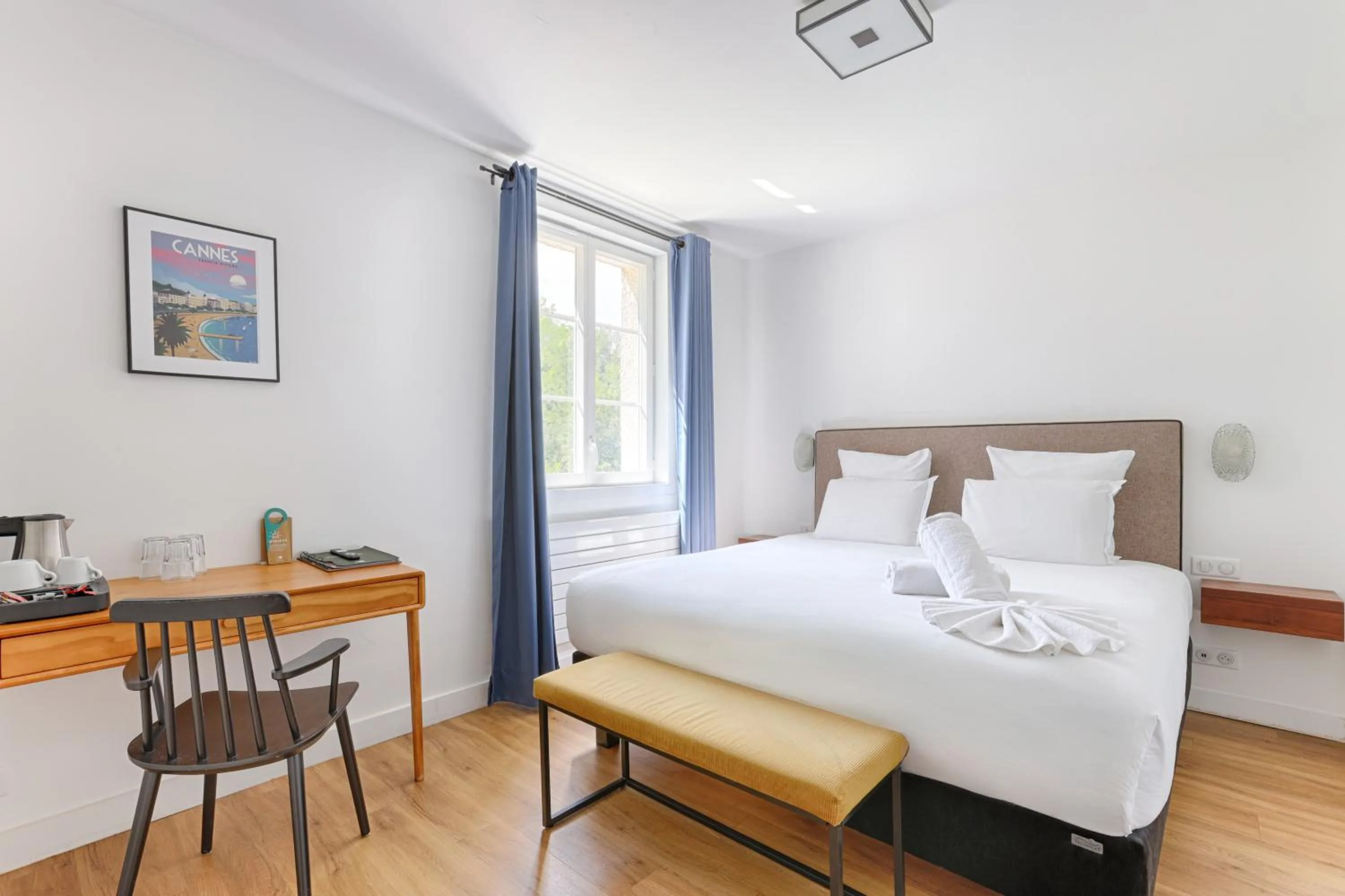 Bedroom, Bed in La Coudraie - Proche de Disneyland