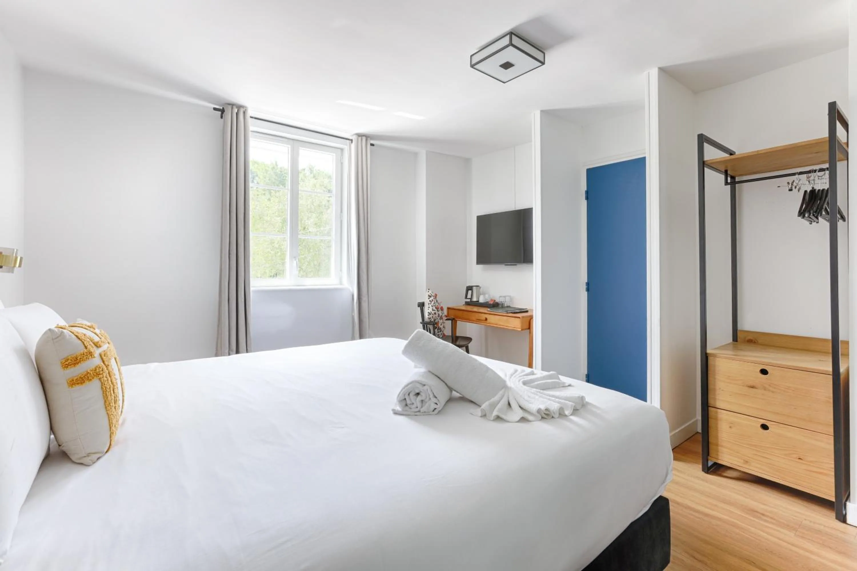 Bedroom, Bed in La Coudraie - Proche de Disneyland