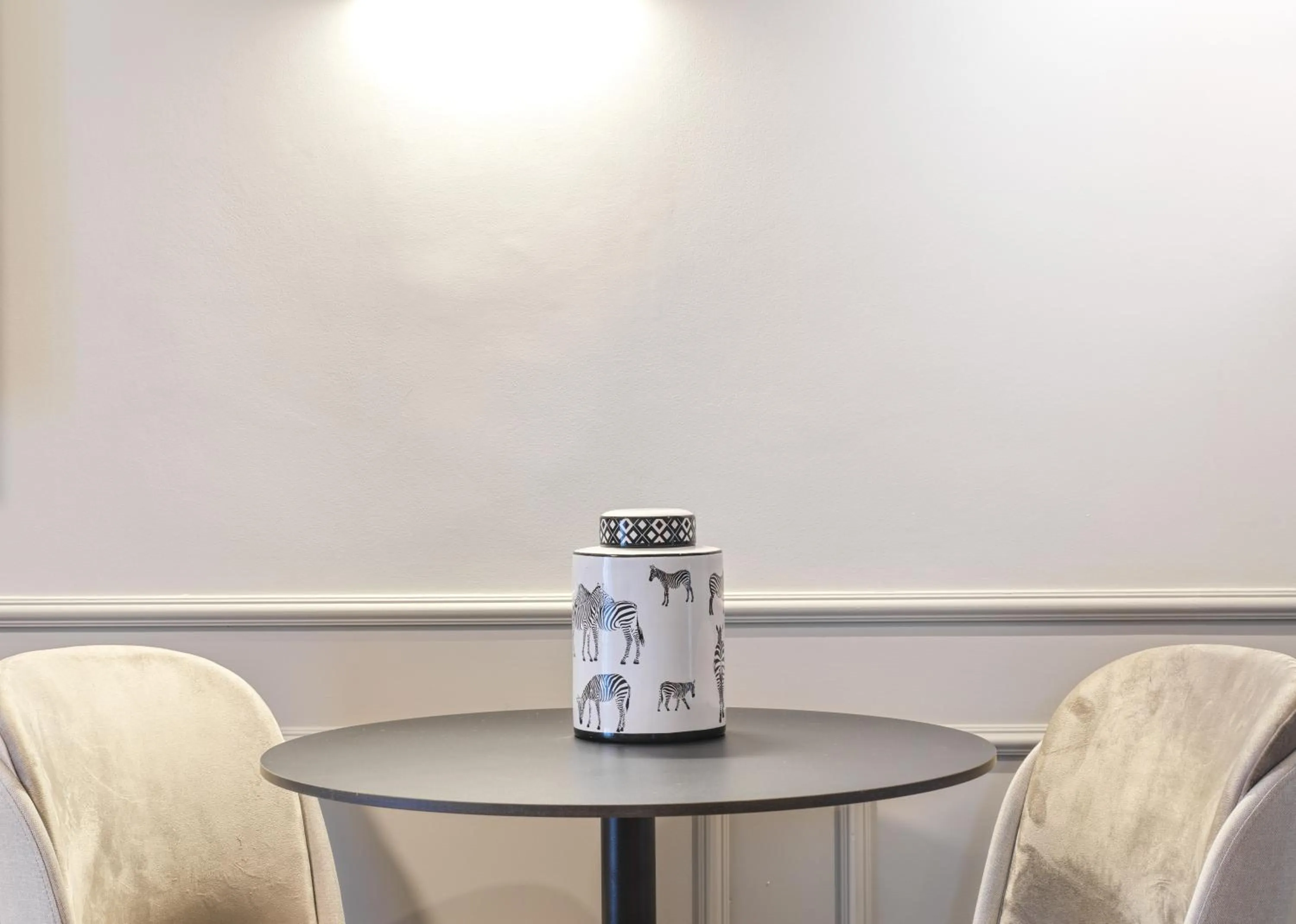 Dining area in LIV The City Suites ADULTS ONLY