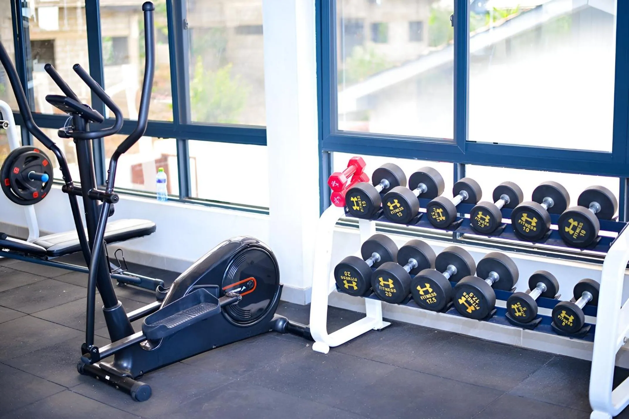 Fitness centre/facilities in Canwin Hotel