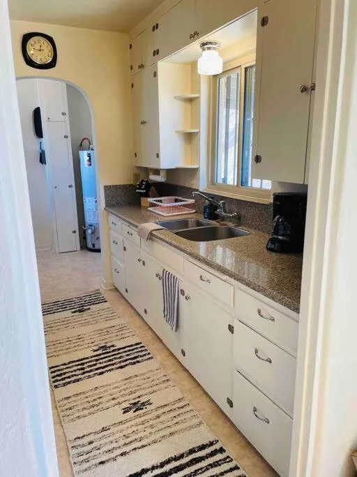 Kitchen or kitchenette in Vintage charm vacation home with modern comforts near Old Town