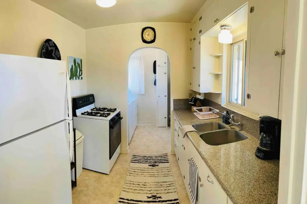 Kitchen or kitchenette in Vintage charm vacation home with modern comforts near Old Town