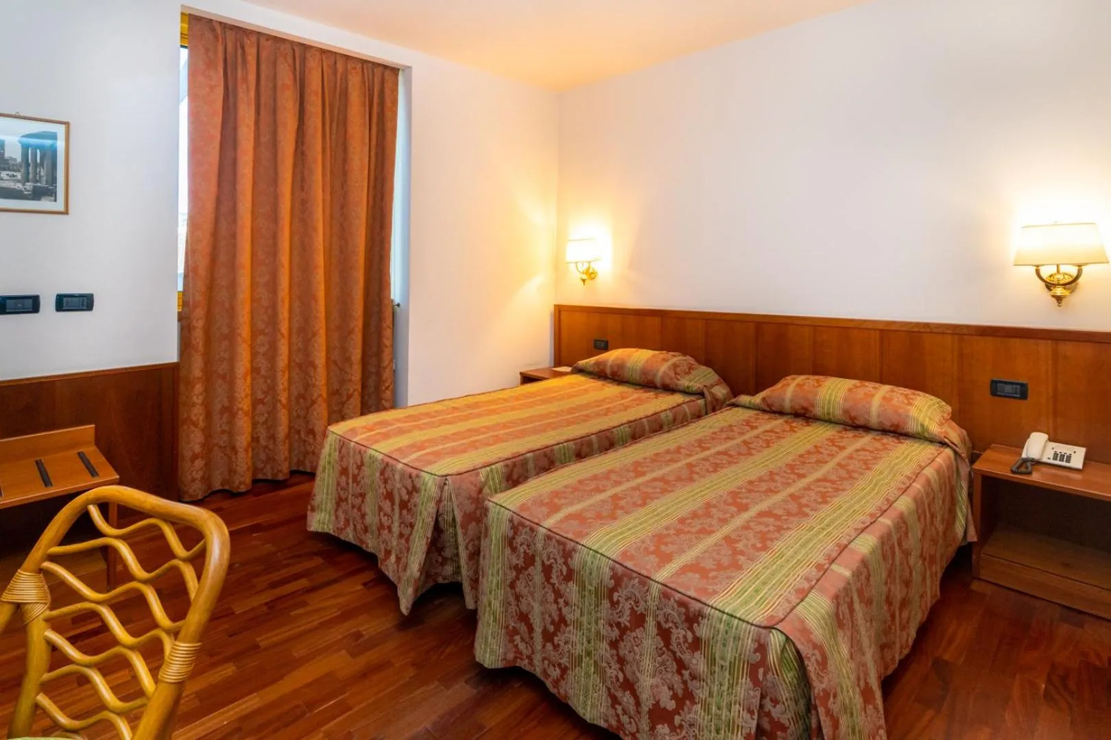 Bedroom, Bed in Hotel Tivoli