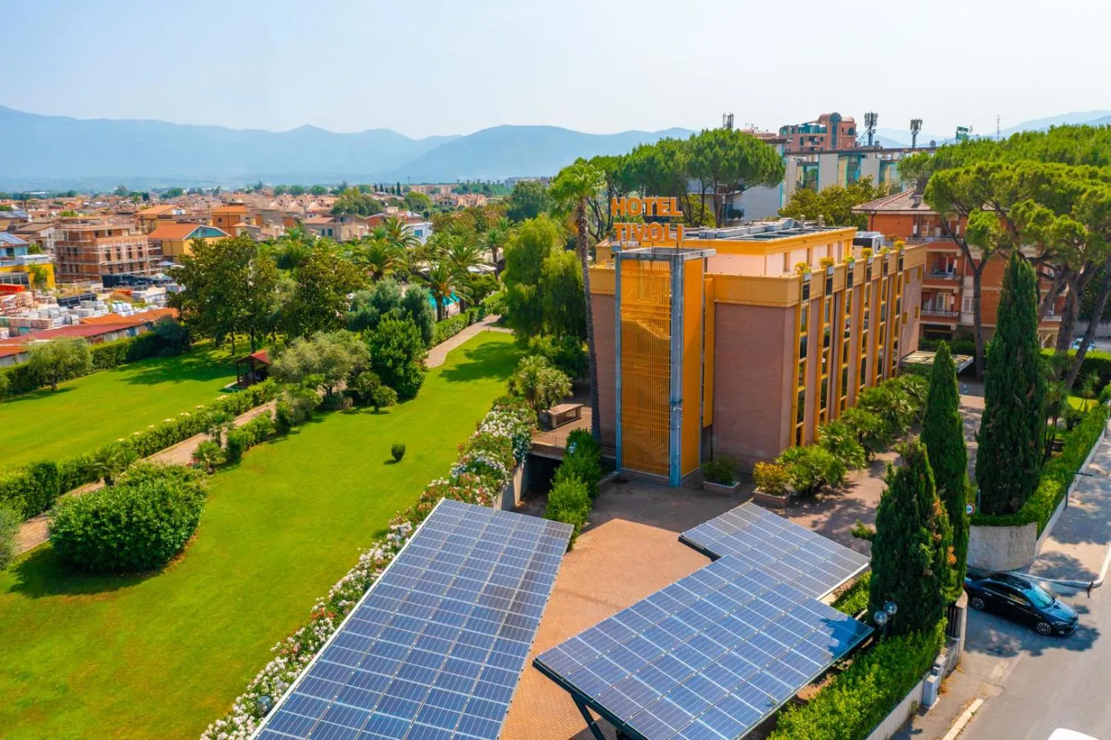 Bird's eye view in Hotel Tivoli
