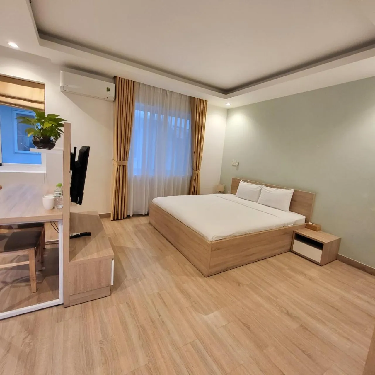 View (from property/room), Bed in Simmi 4 Hotel & Apartment Near SECC