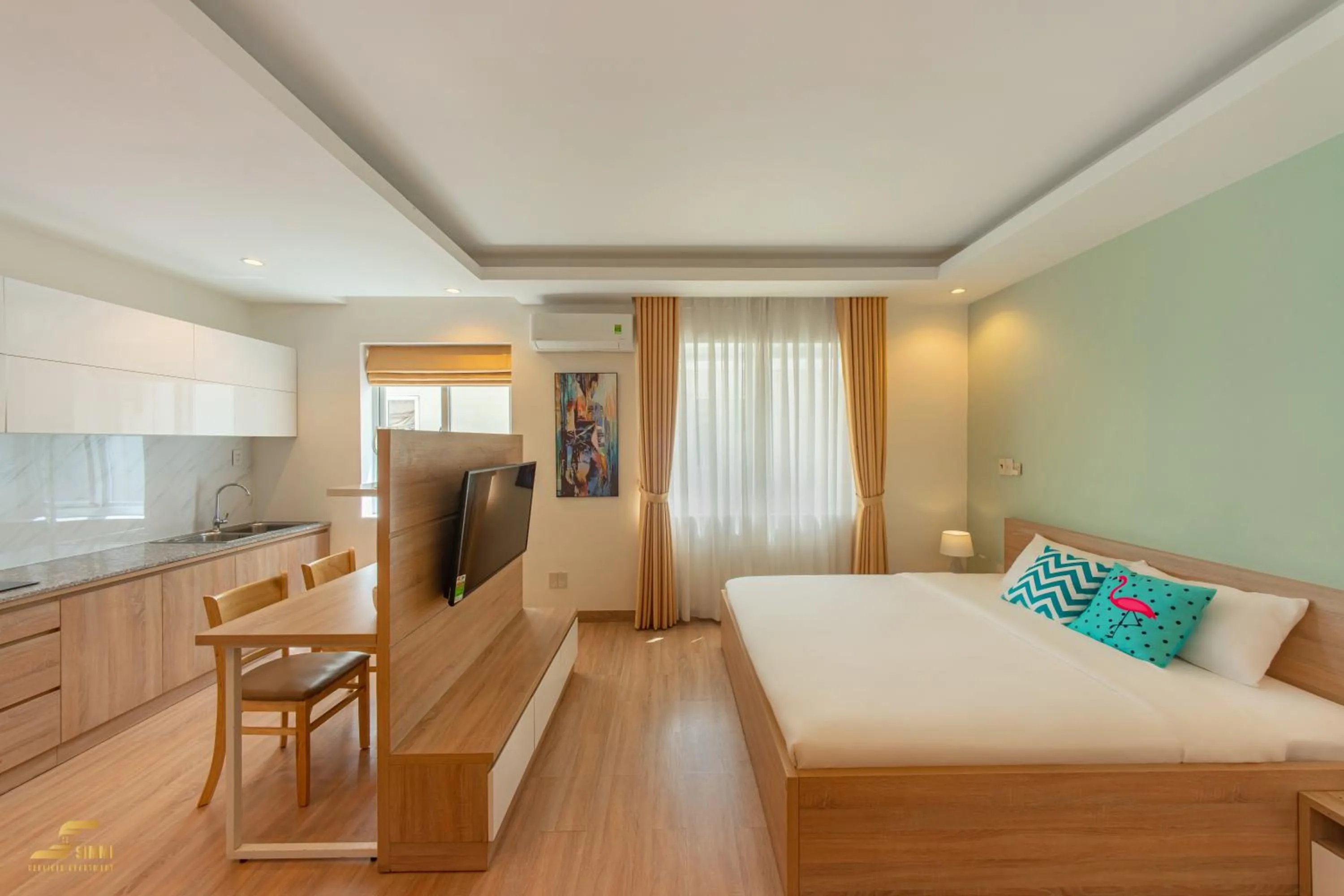 Communal lounge/ TV room, Bed in Simmi 4 Hotel & Apartment Near SECC