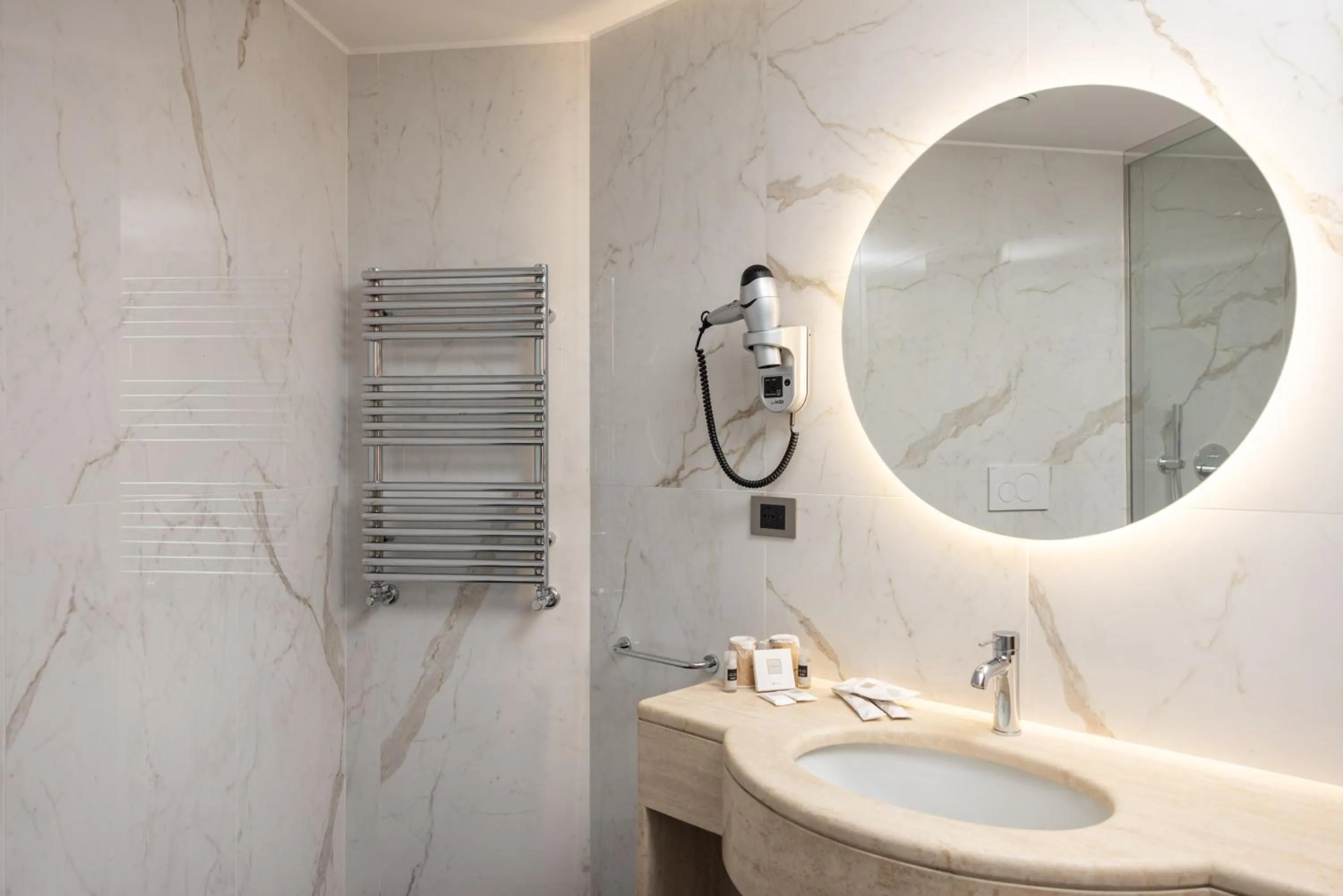 Bathroom in Grand Hotel Duca D'Este