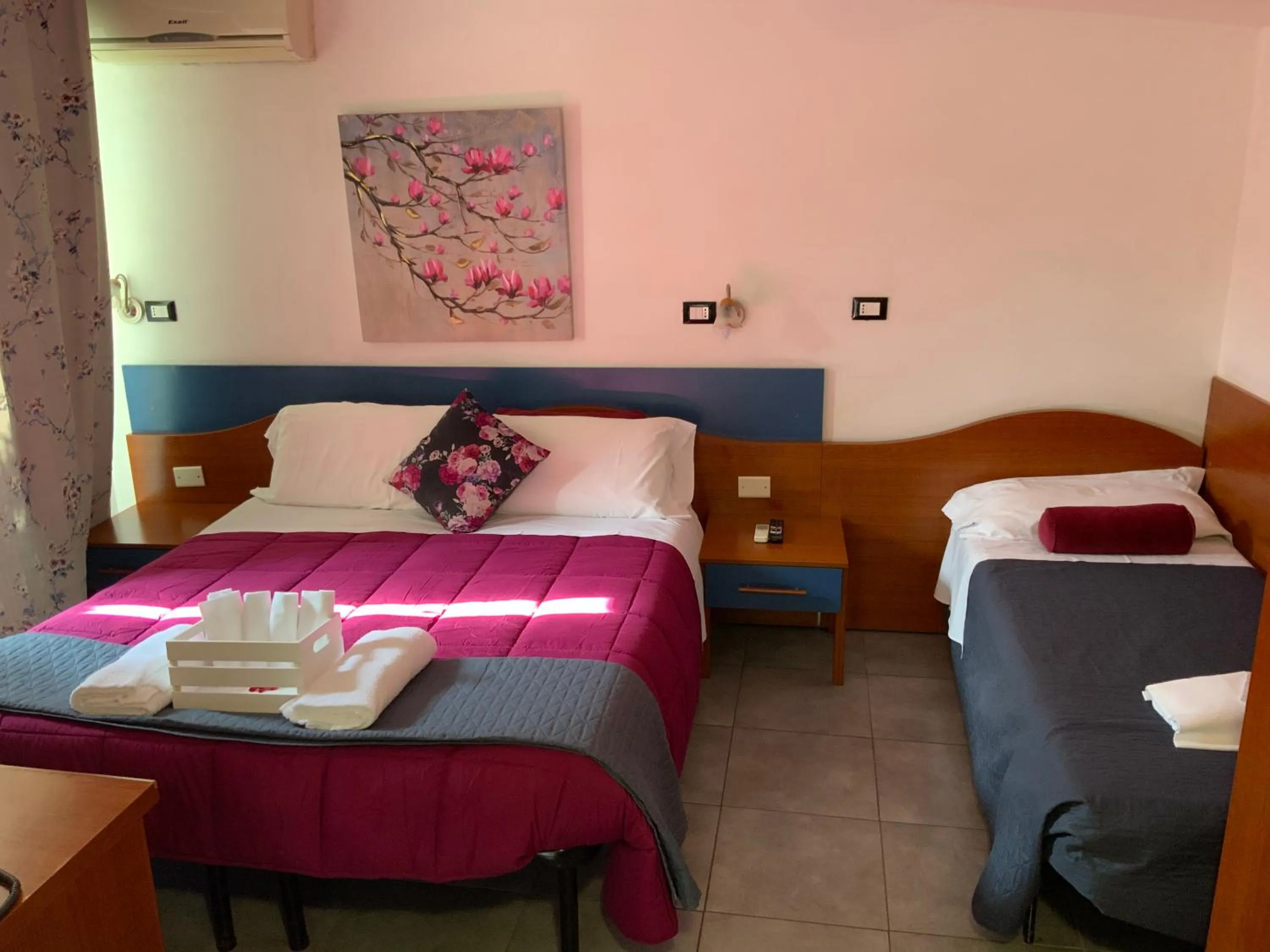 Bed in Albergo Villa Marina