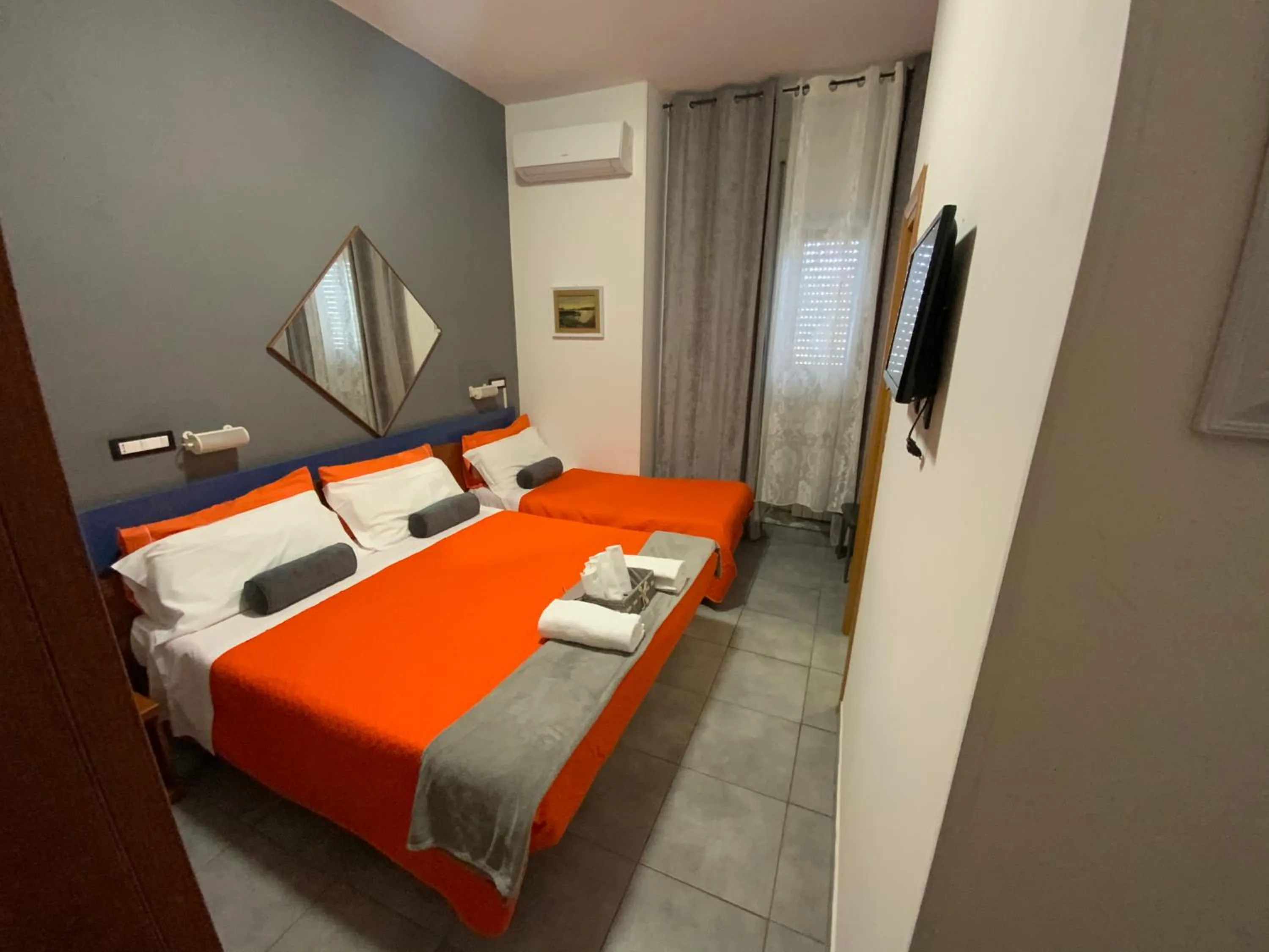 Bed in Albergo Villa Marina