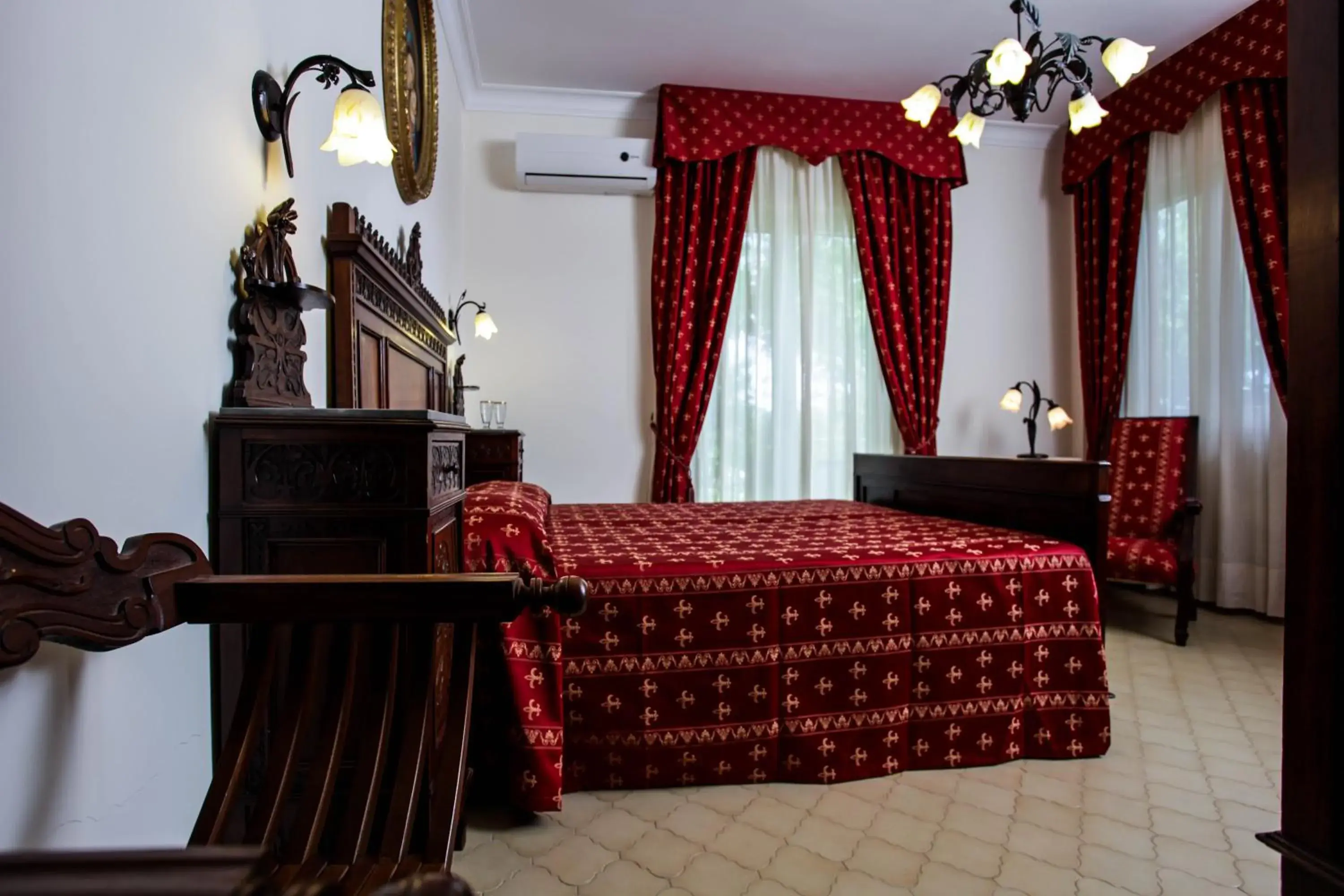 Double Room with Balcony in La Quercia Antica B&B Double Room with Balcony in La Quercia Antica B&B