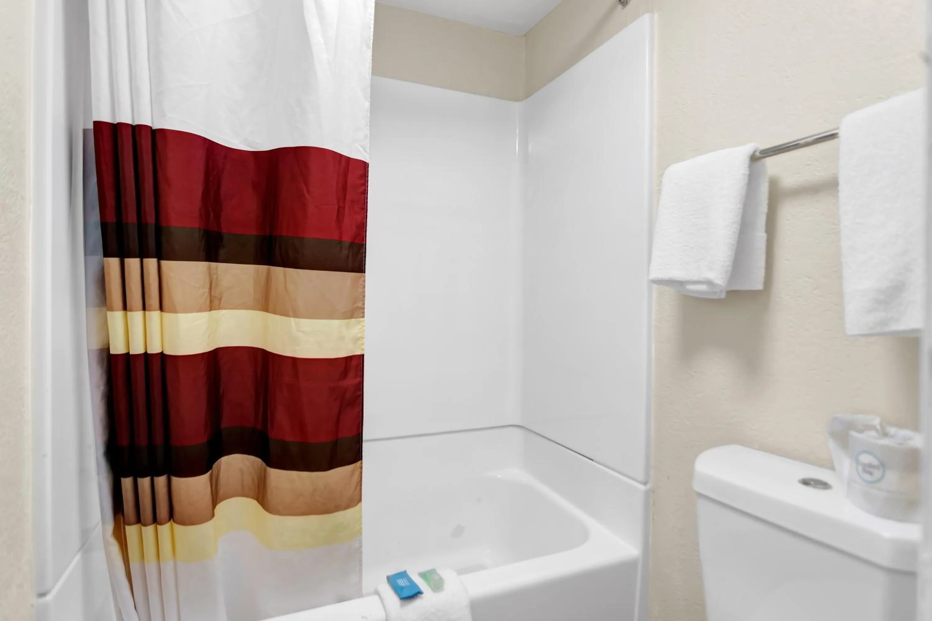 Bathroom in Qubed San Antonio