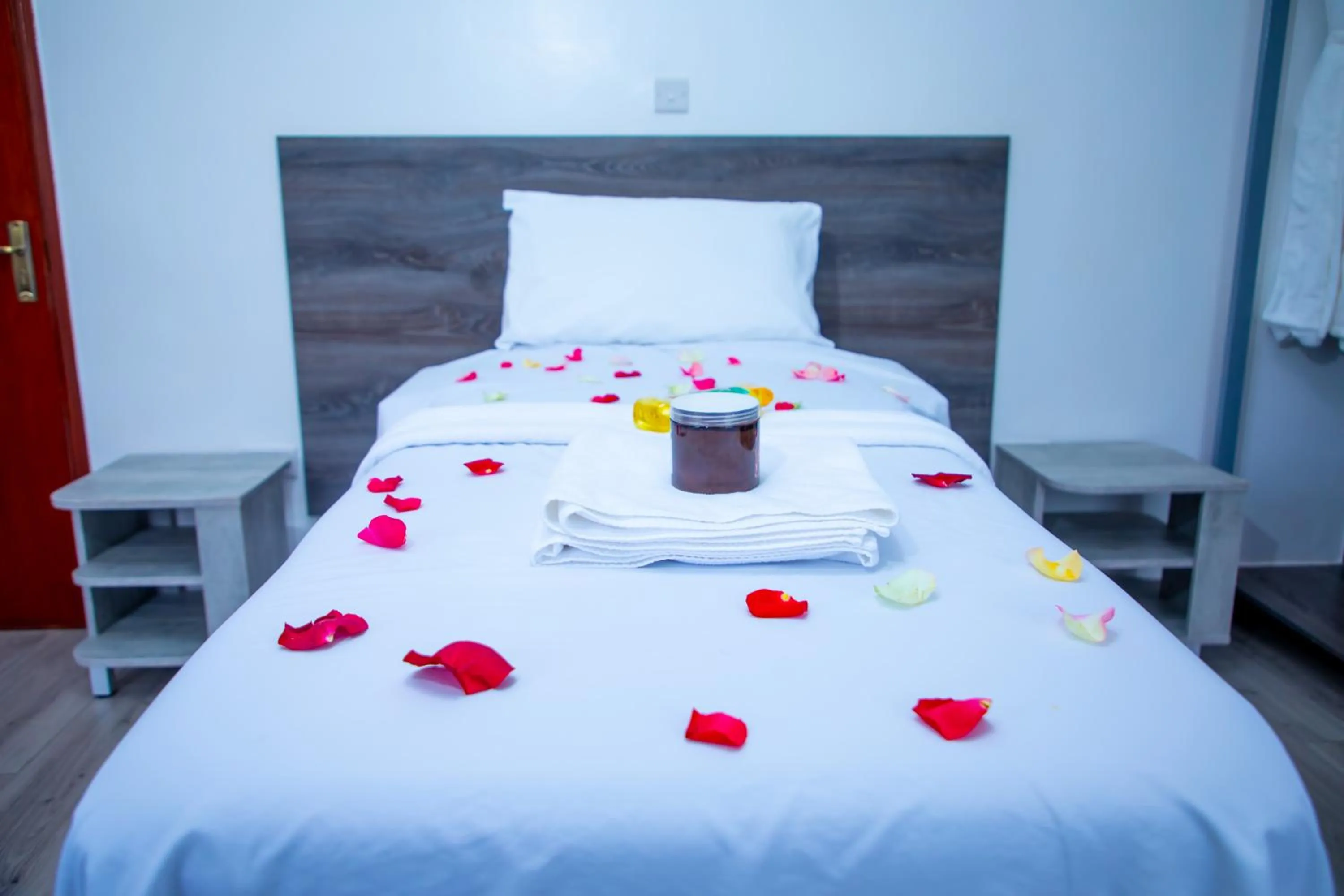 Spa and wellness centre/facilities, Bed in KISIMANI ECO RESORT & SPA LTD