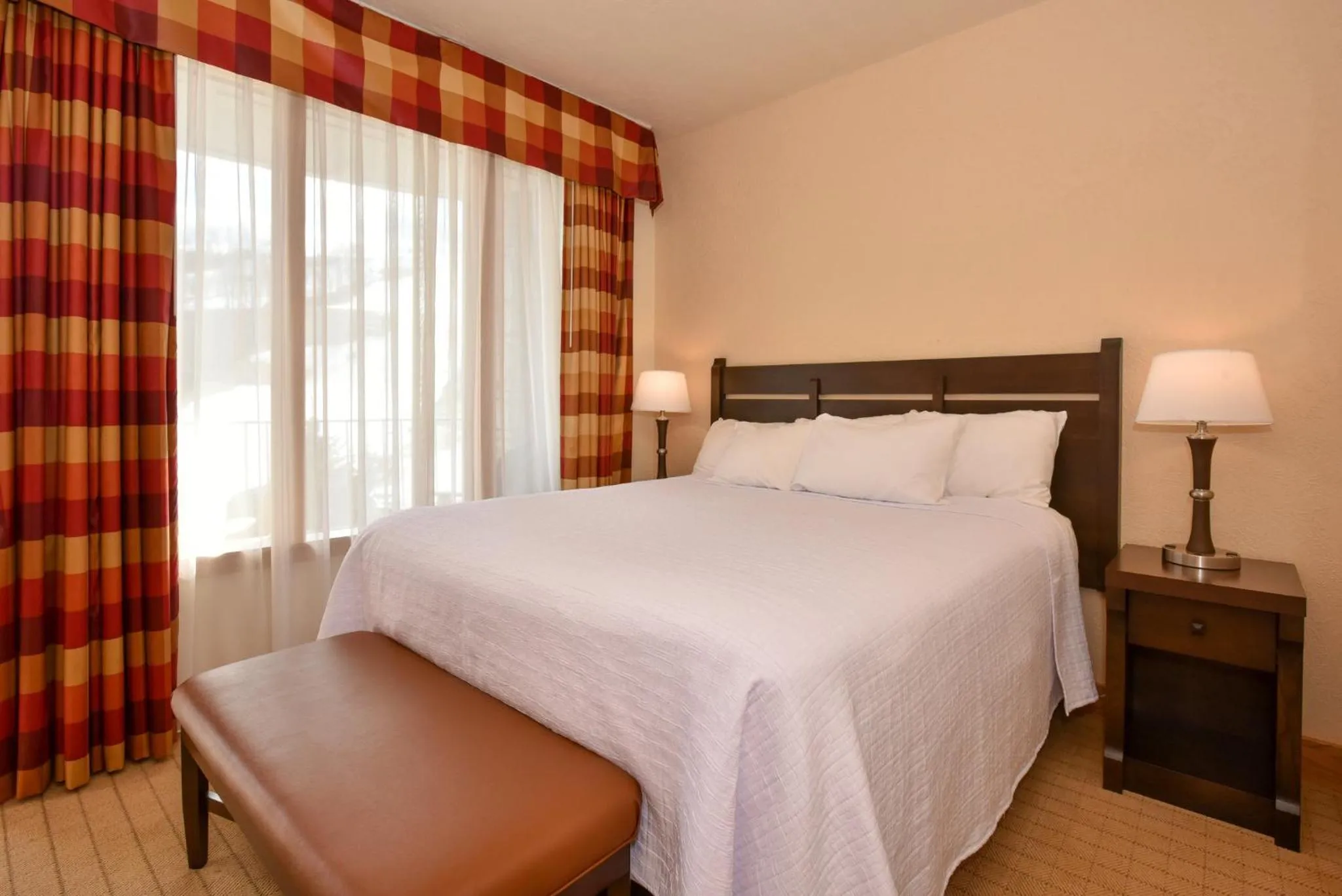 Bedroom, Bed in Slopeside Hotel by Seven Springs Resort