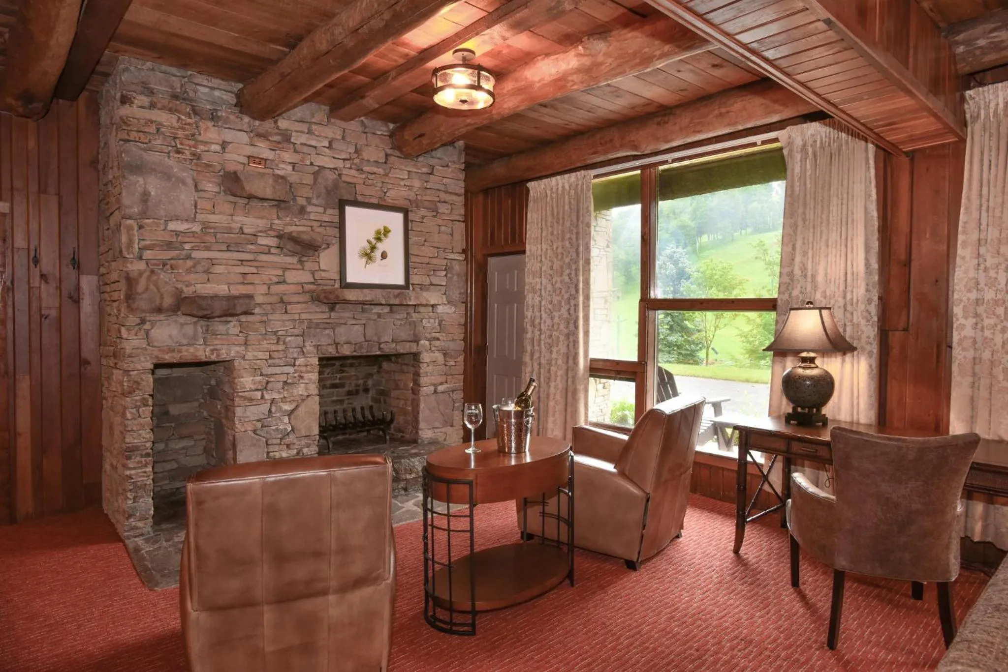 Photo of the whole room in Slopeside Hotel by Seven Springs Resort