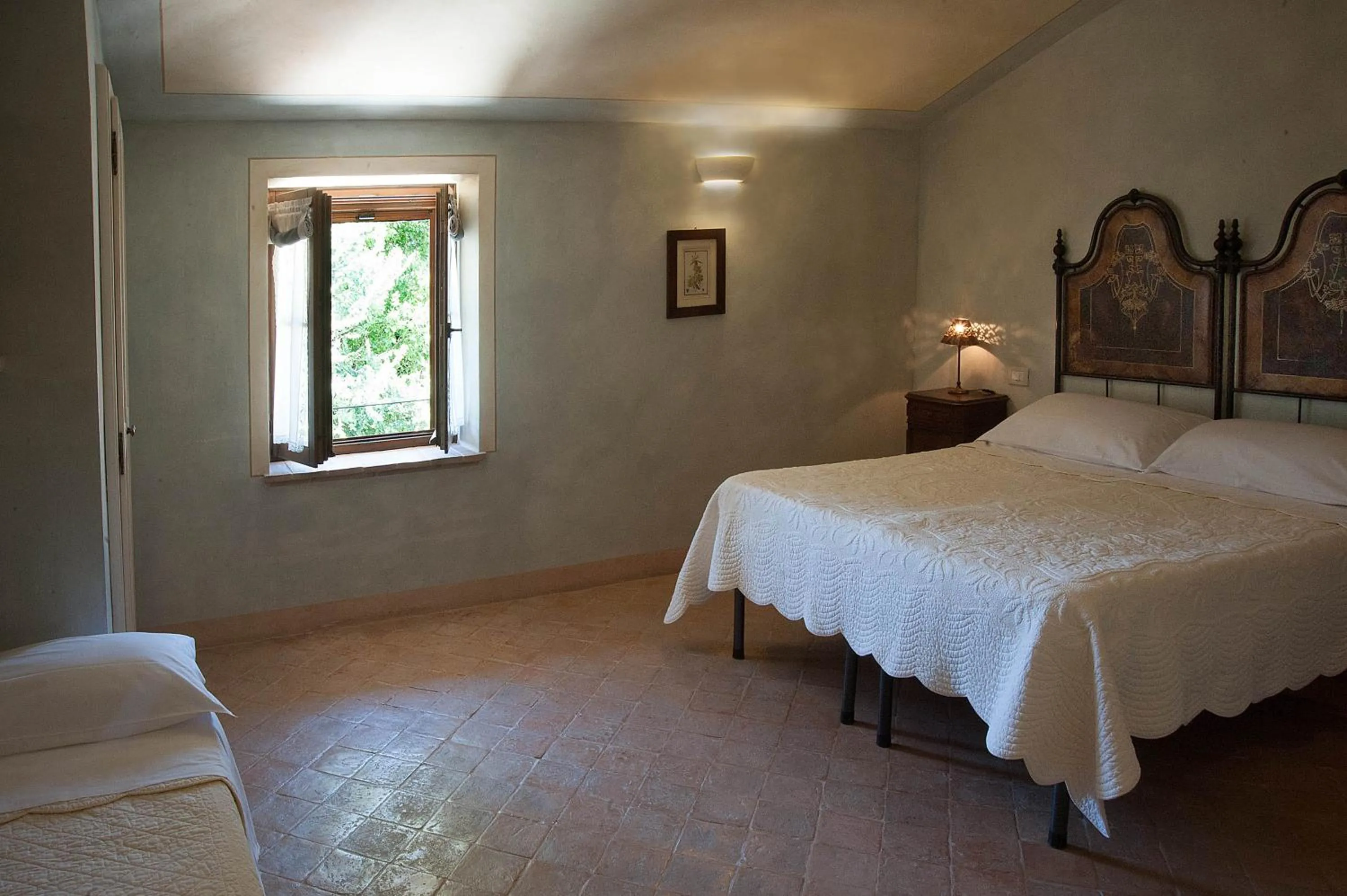 Bedroom, Bed in La Tavola Dei Cavalieri