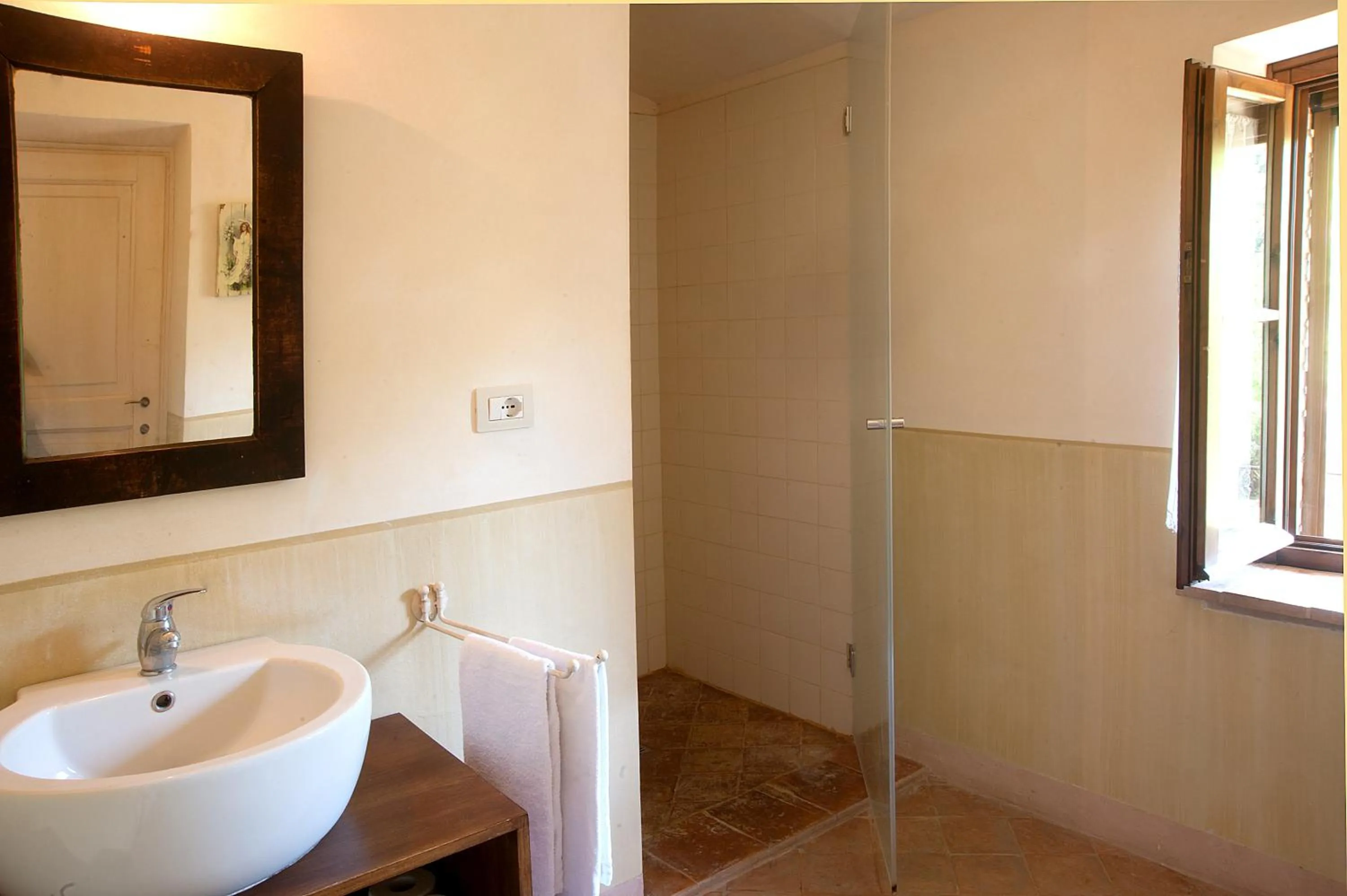 Bathroom in La Tavola Dei Cavalieri