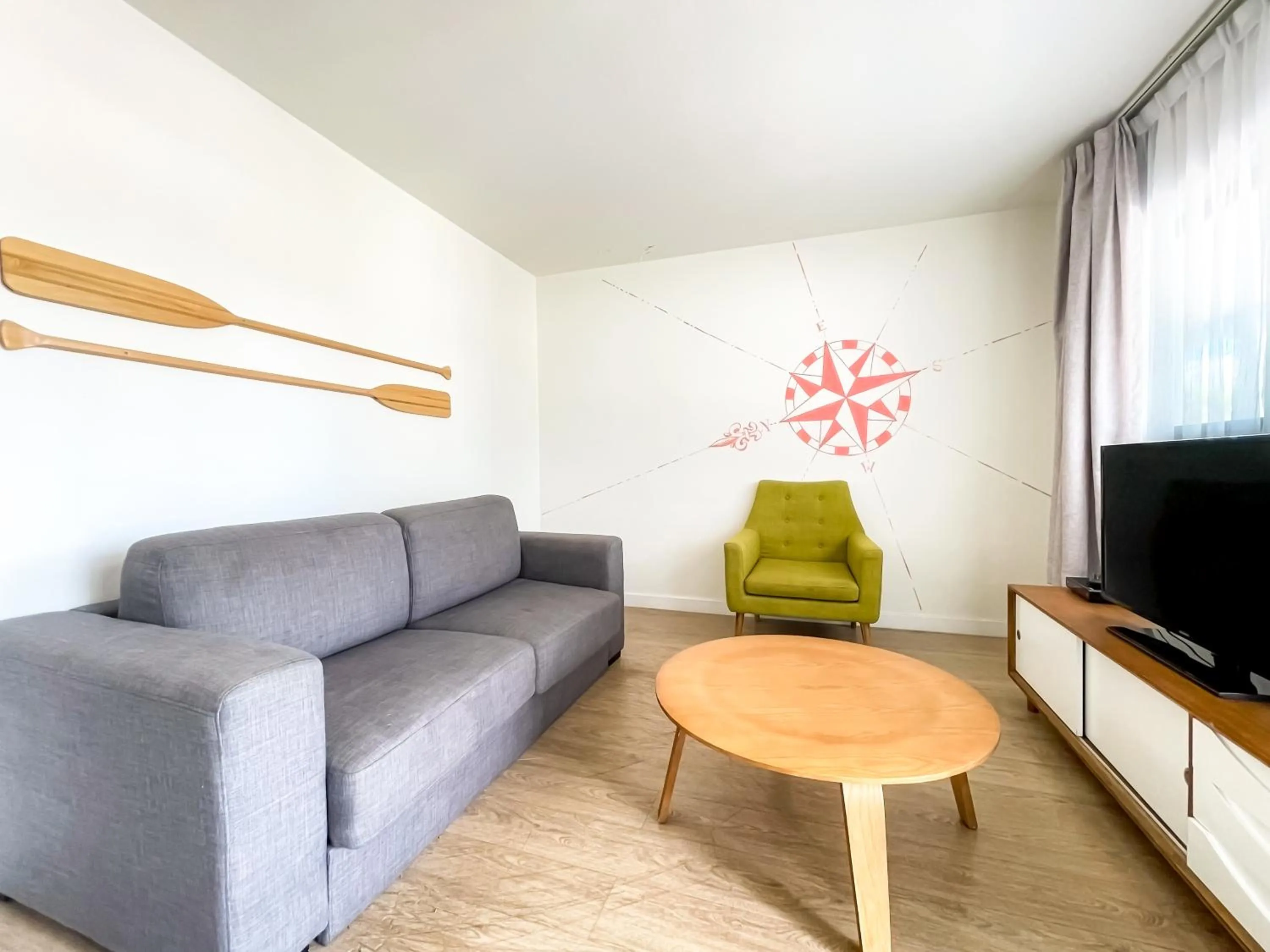 Communal lounge/ TV room in The Delmar