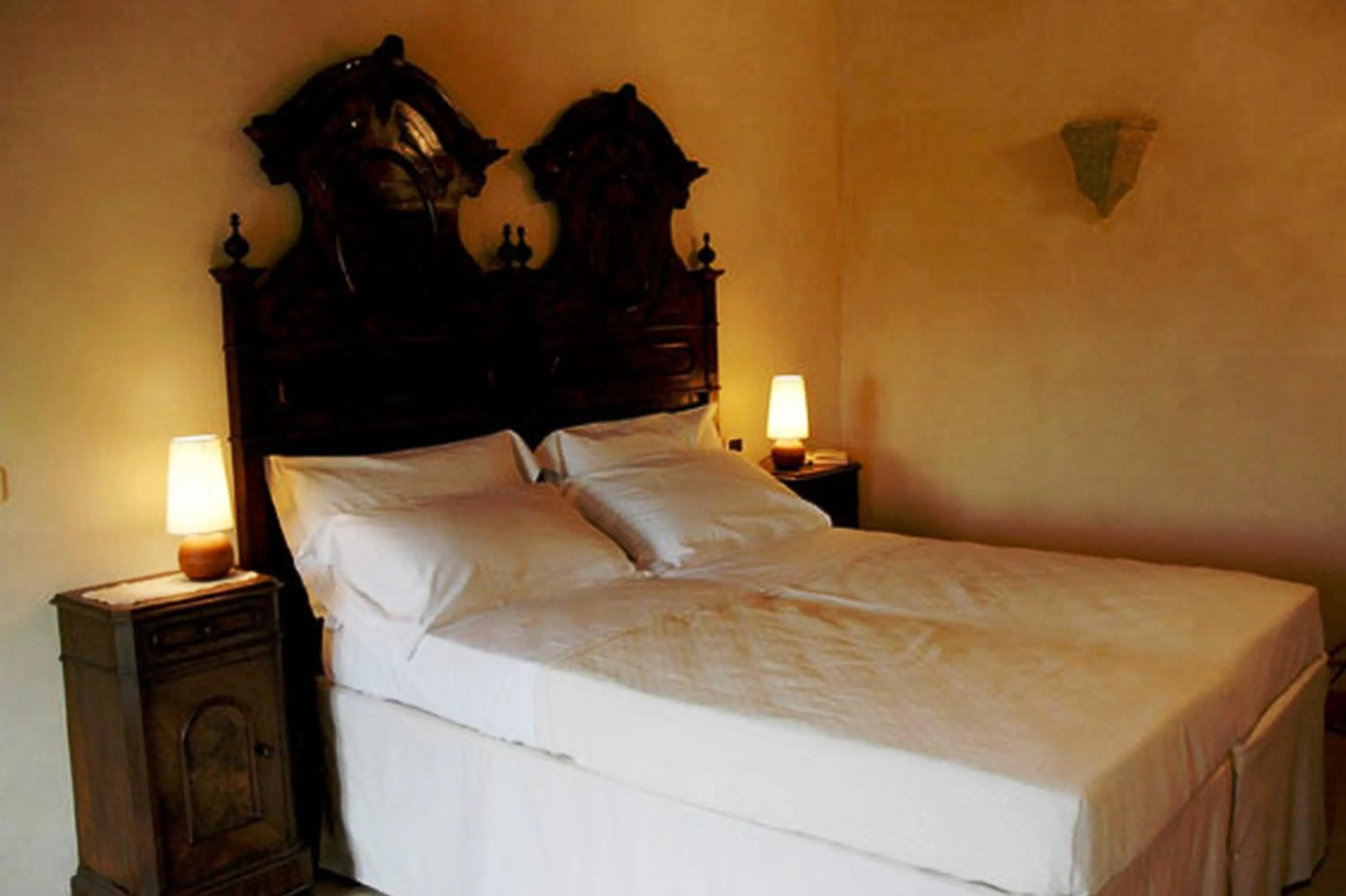 Shower, Bed in Agriturismo Monastero Di San Biagio