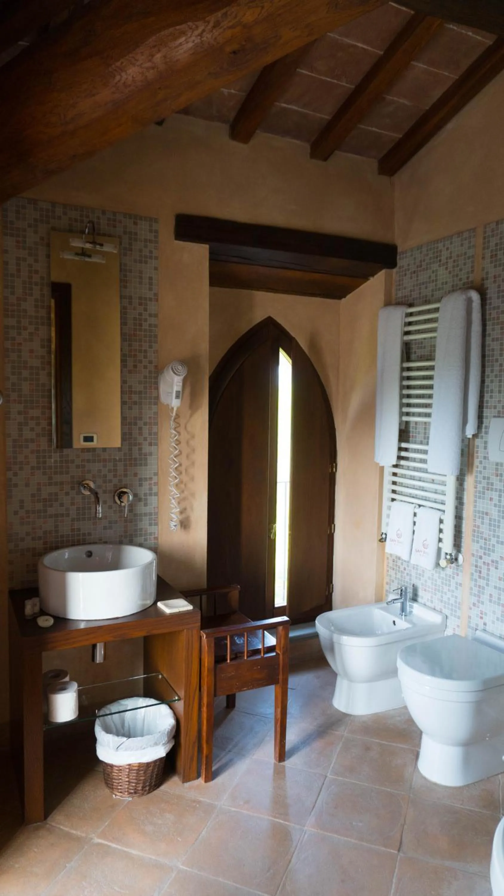 Shower in Agriturismo Monastero Di San Biagio