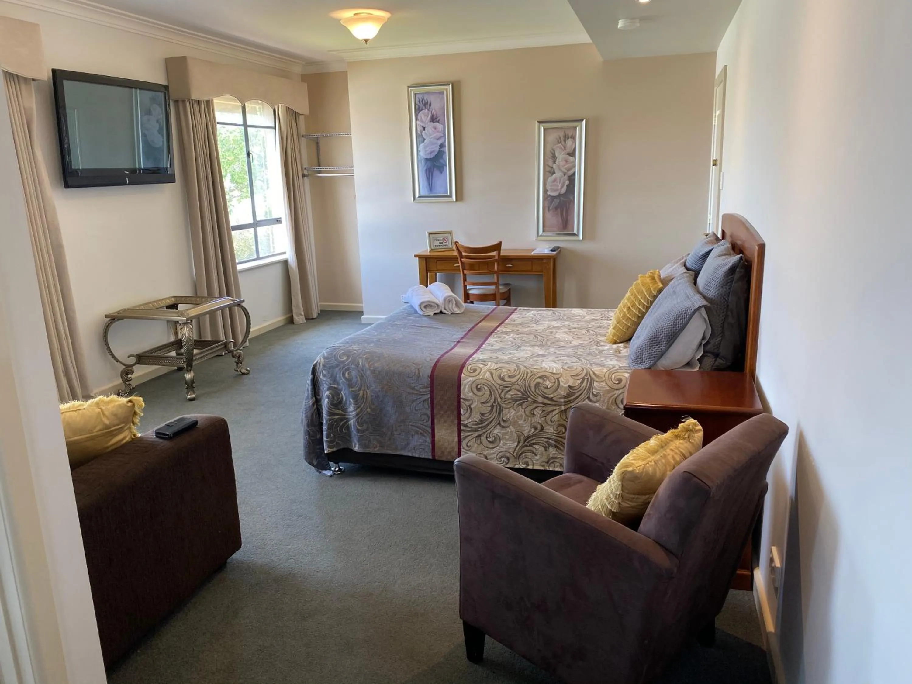 Photo of the whole room in 503 On Princes Drive Motel