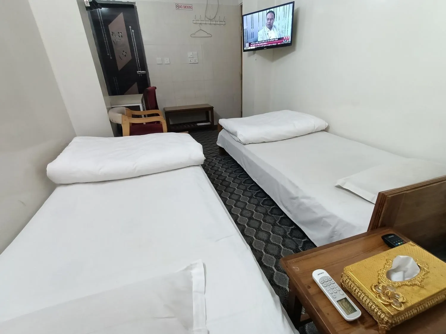 Bed in Hotel Shahin residential