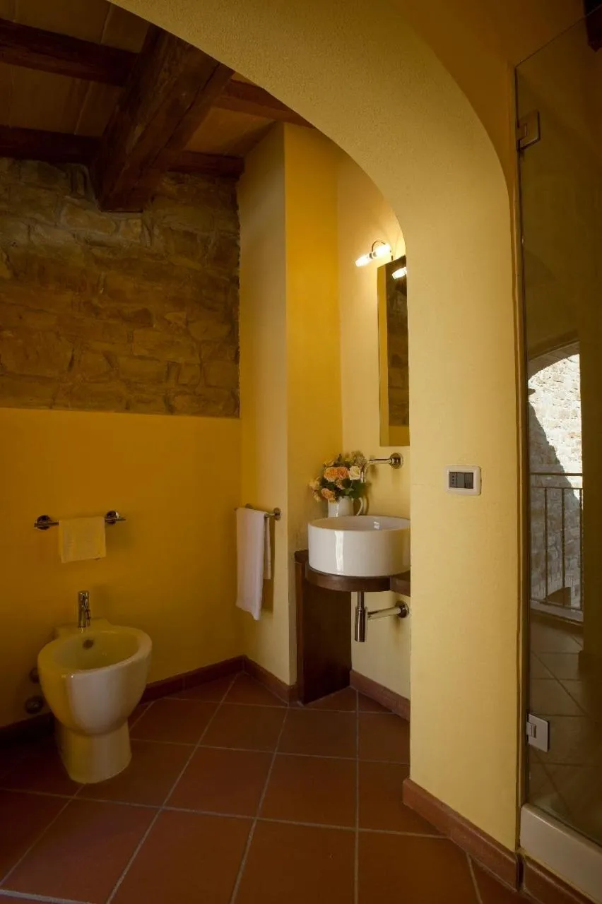 Shower in Agriturismo Le Case