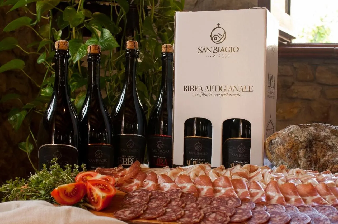 Food and drinks in Agriturismo Le Case