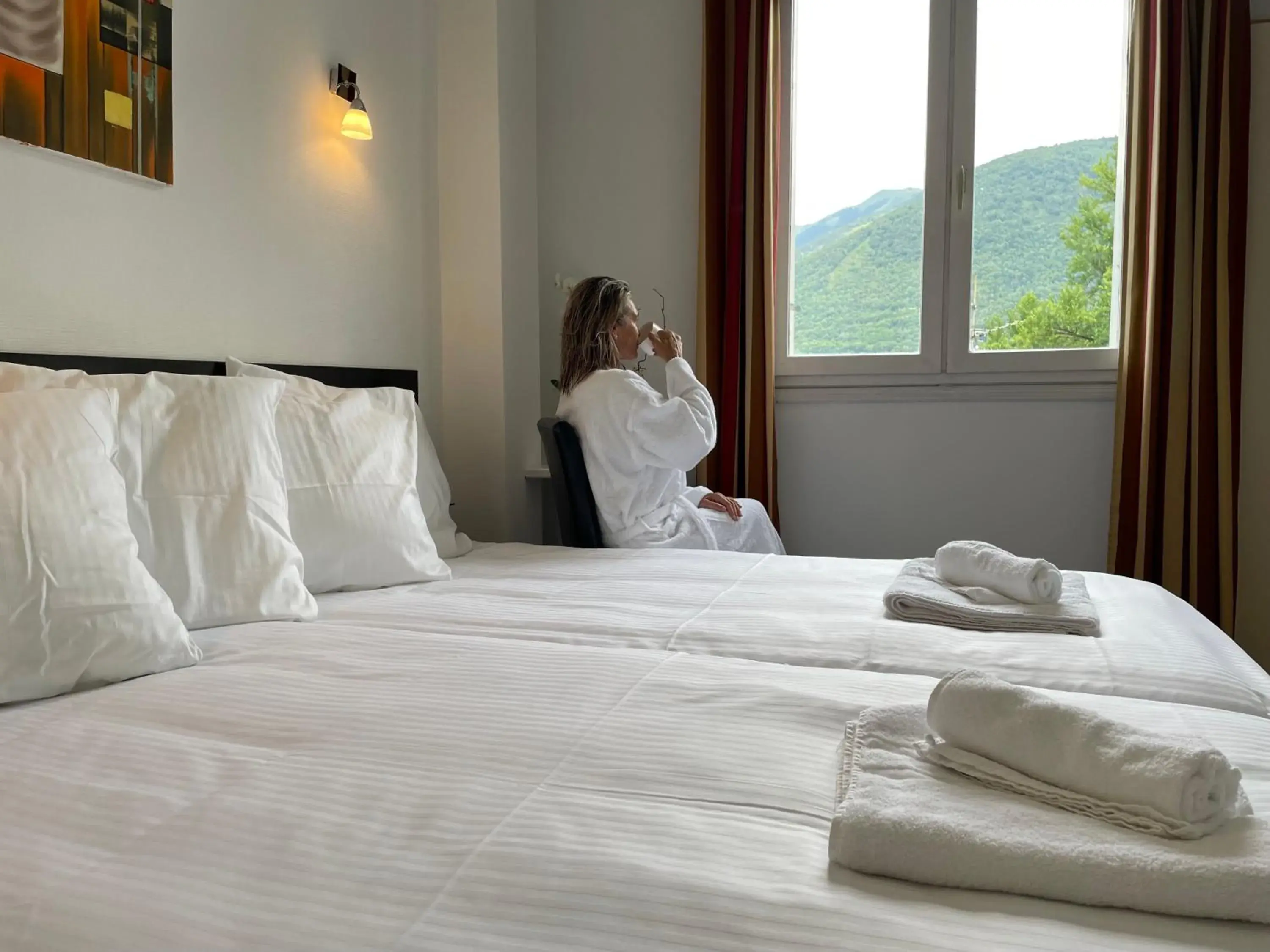 Triple Room in HOTEL & SPA GASQUET Triple Room in HOTEL & SPA GASQUET