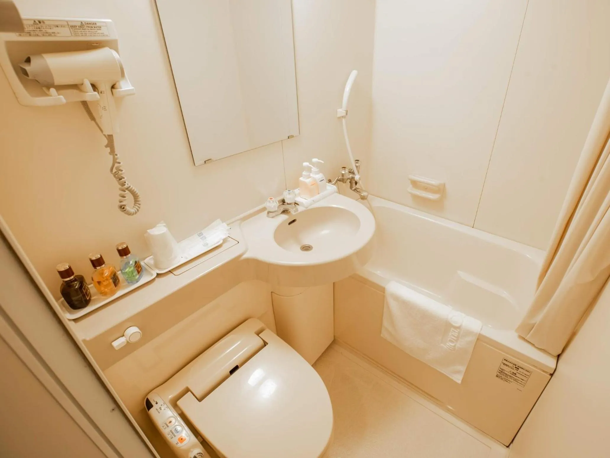 Toilet in Hotel Castle Inn Suzuka Chuo